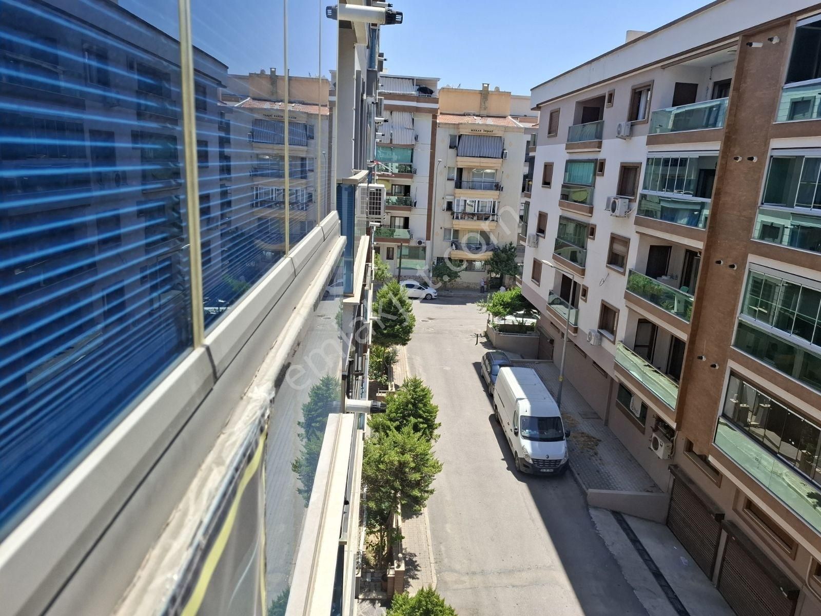 Fikri Altay Mahallesi'nde 2+1 Satılık Fırsat Daire - Görsel 20