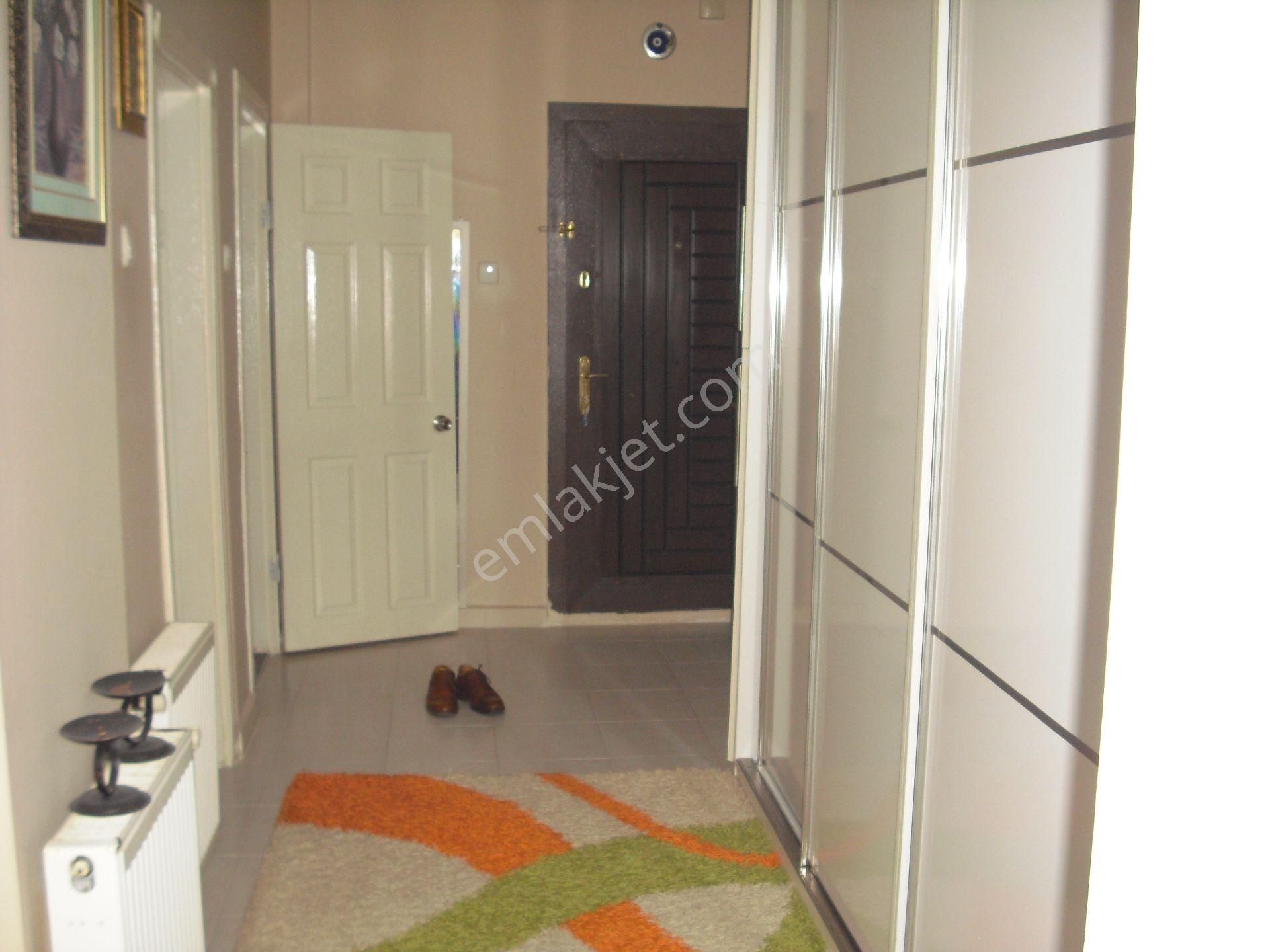 Dikmen Ç.emeç Bulv. Çok Yakın 2+1 Kombili Yüksek Giriş Batı Cephesi - Görsel 6