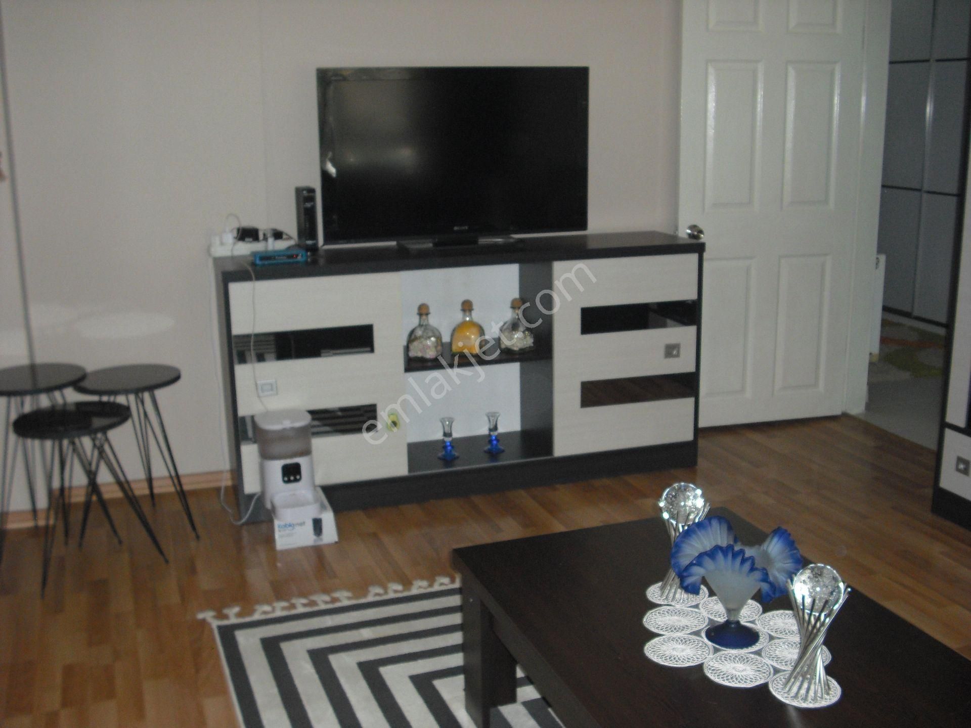 Dikmen Ç.emeç Bulv. Çok Yakın 2+1 Kombili Yüksek Giriş Batı Cephesi - Görsel 5