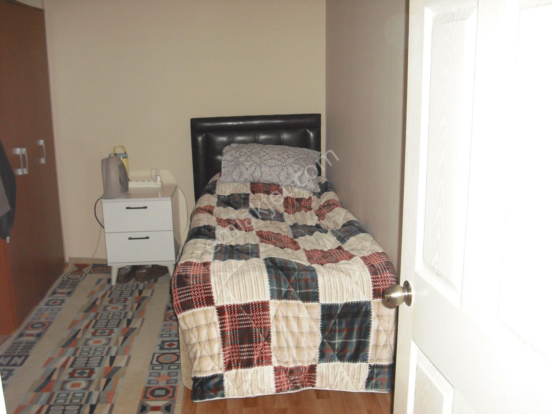 Dikmen Ç.emeç Bulv. Çok Yakın 2+1 Kombili Yüksek Giriş Batı Cephesi - Görsel 4