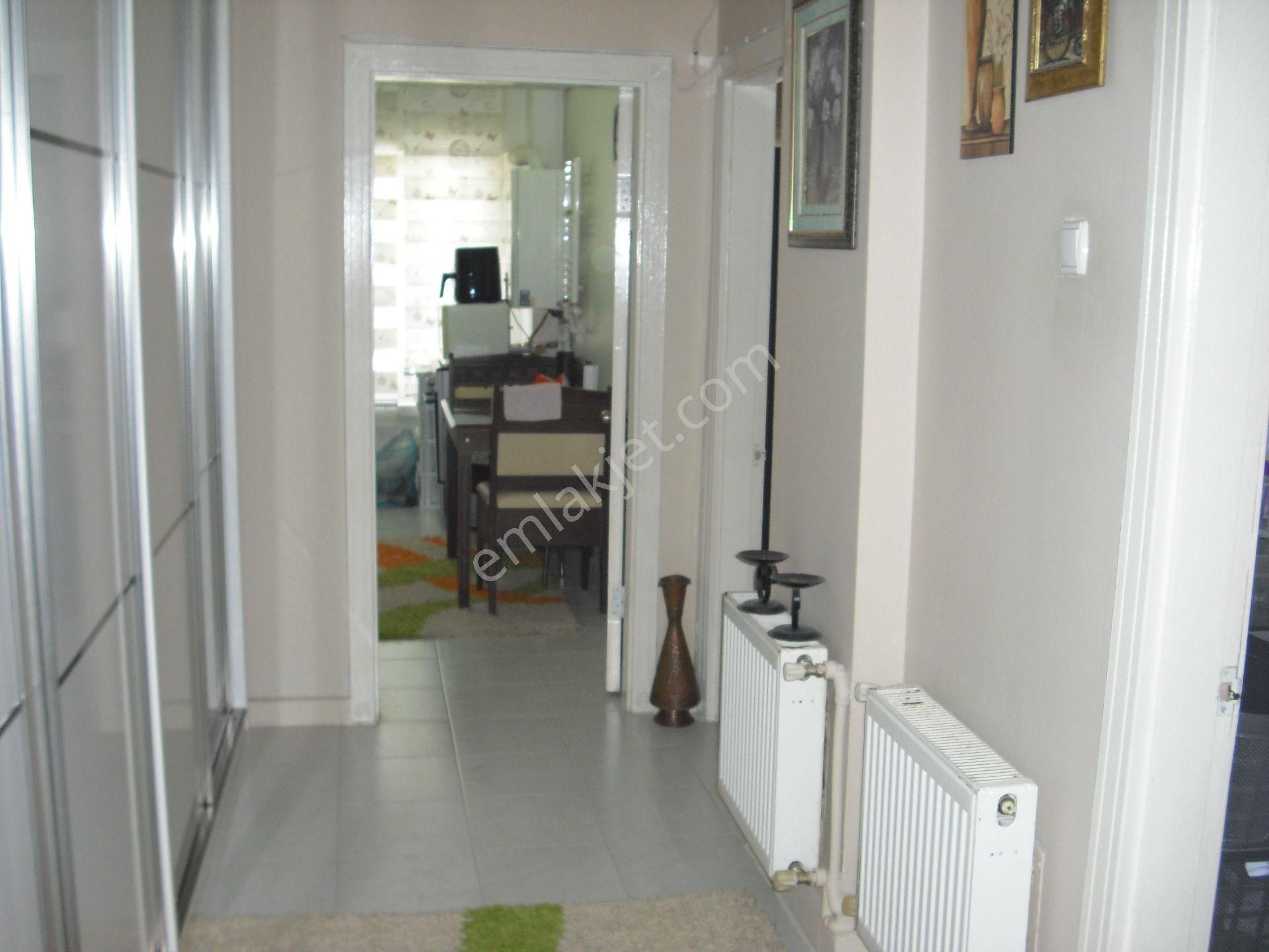 Dikmen Ç.emeç Bulv. Çok Yakın 2+1 Kombili Yüksek Giriş Batı Cephesi - Görsel 10