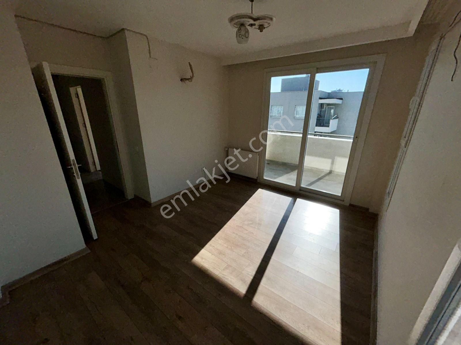 Kıyı Boyunda Havuzlu+sosyal Donatılı 2+1 Açık Mutfak+doğalgazlı - Görsel 7