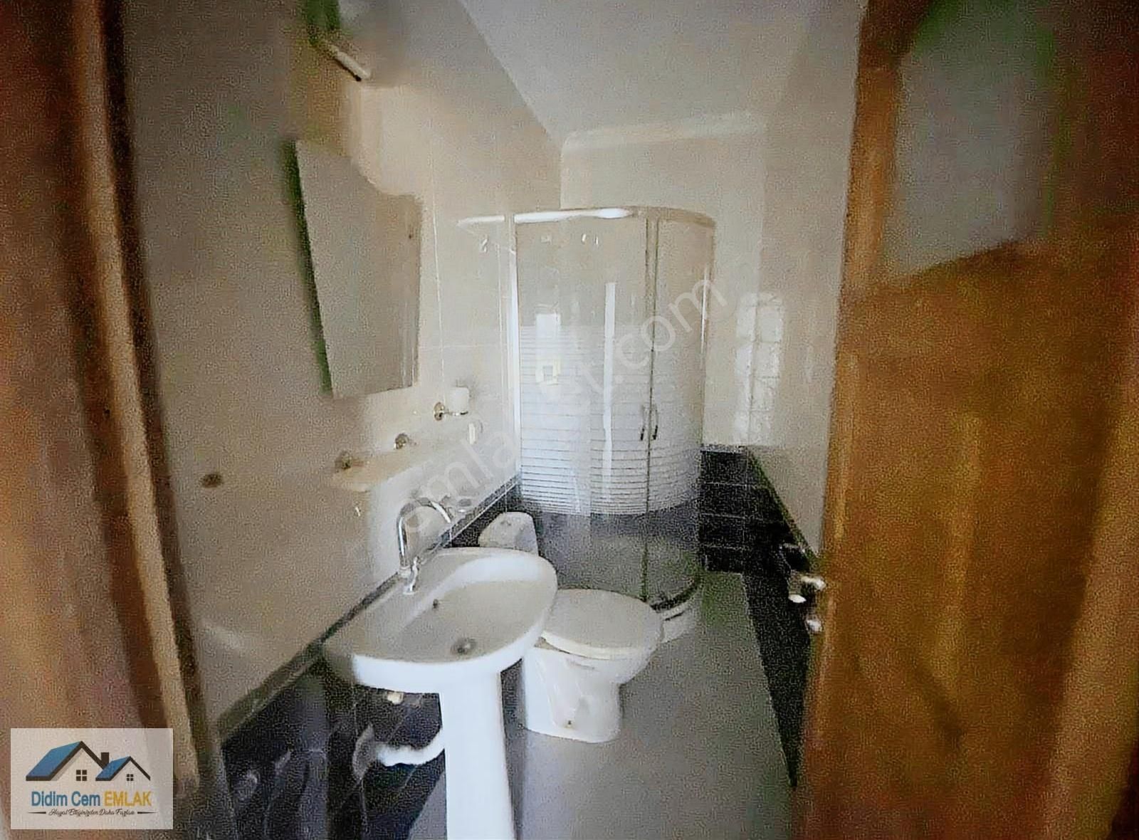Yüksek Giriş Katta Ayrı Mutfak Çift Wc Satılık 2+1 Daire - Görsel 25