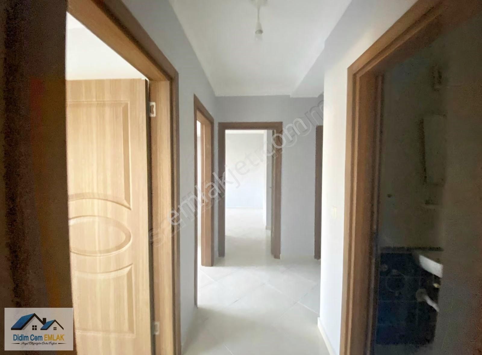 Yüksek Giriş Katta Ayrı Mutfak Çift Wc Satılık 2+1 Daire - Görsel 4