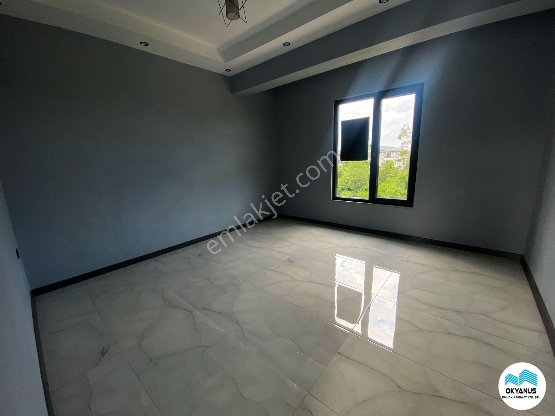 Sakarya Karasu'da Modern Yapısı İle Satışta 4+1 Tripleks Sıfır Villa - Görsel 22