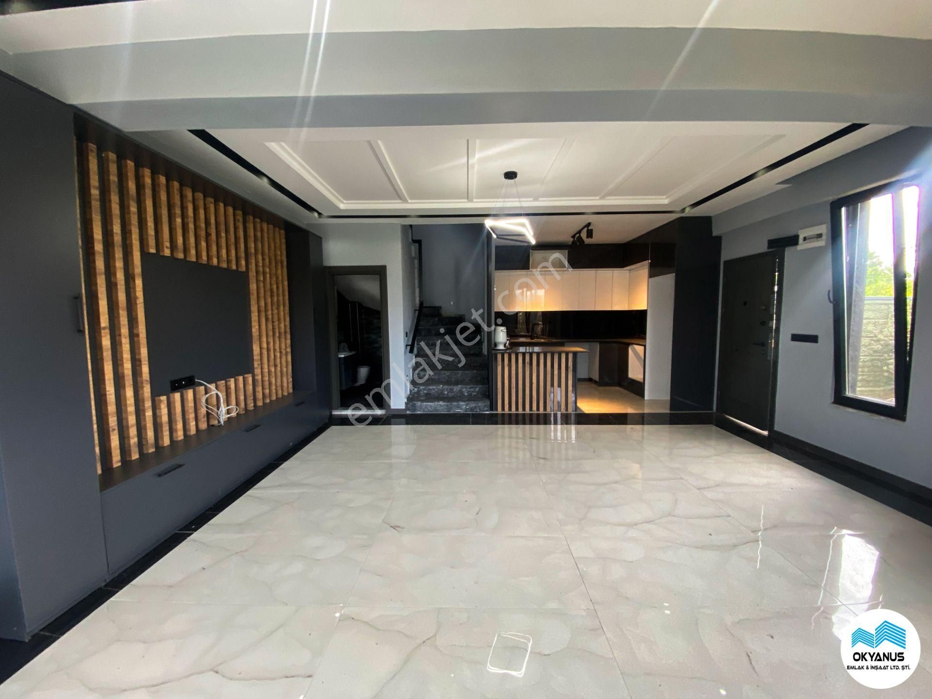 Sakarya Karasu'da Modern Yapısı İle Satışta 4+1 Tripleks Sıfır Villa - Görsel 10