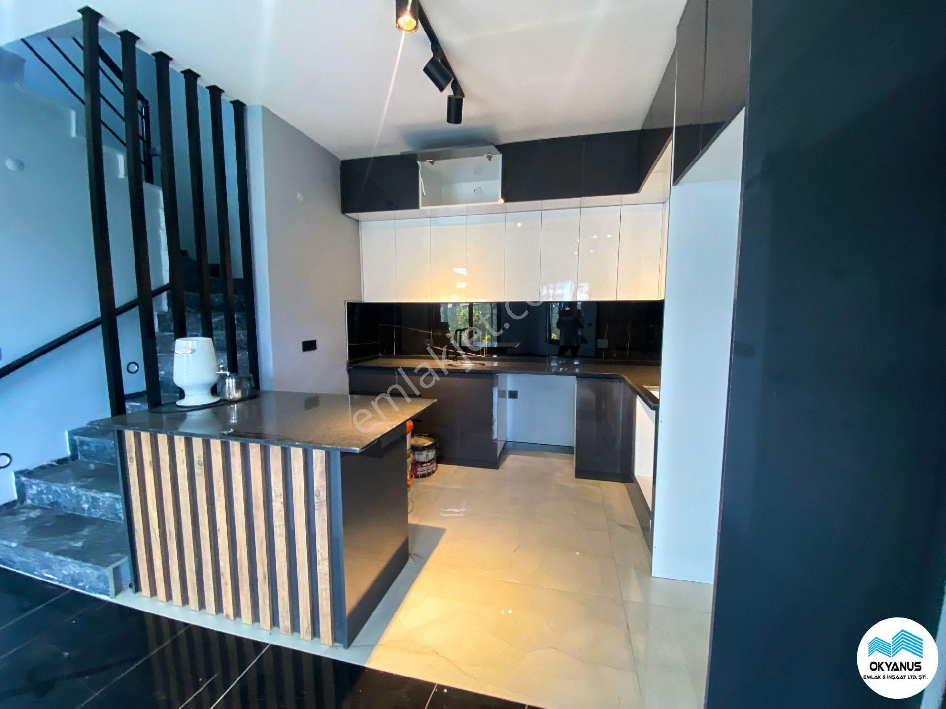 Sakarya Karasu'da Modern Yapısı İle Satışta 4+1 Tripleks Sıfır Villa - Görsel 7