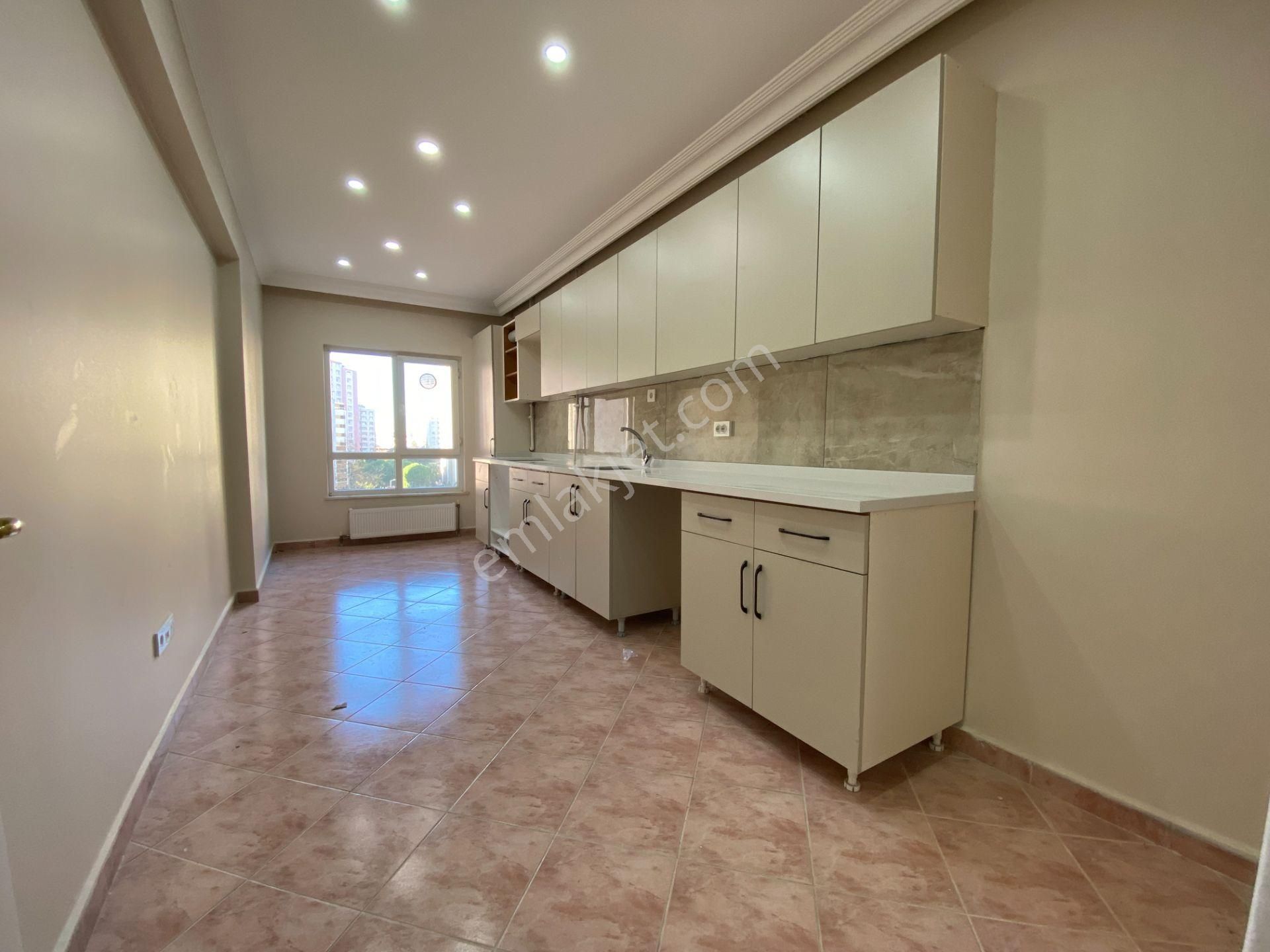 Nyç Gayrimenkul'den Yeşilkent Sitesinde Yeni Tadilatlı 3+1 Daire! - Görsel 11