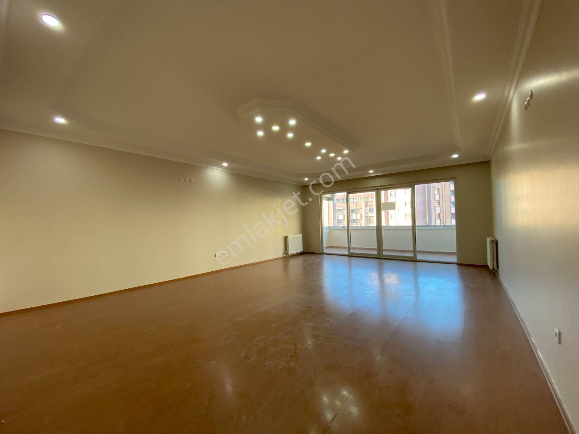 Nyç Gayrimenkul'den Yeşilkent Sitesinde Yeni Tadilatlı 3+1 Daire! - Görsel 5