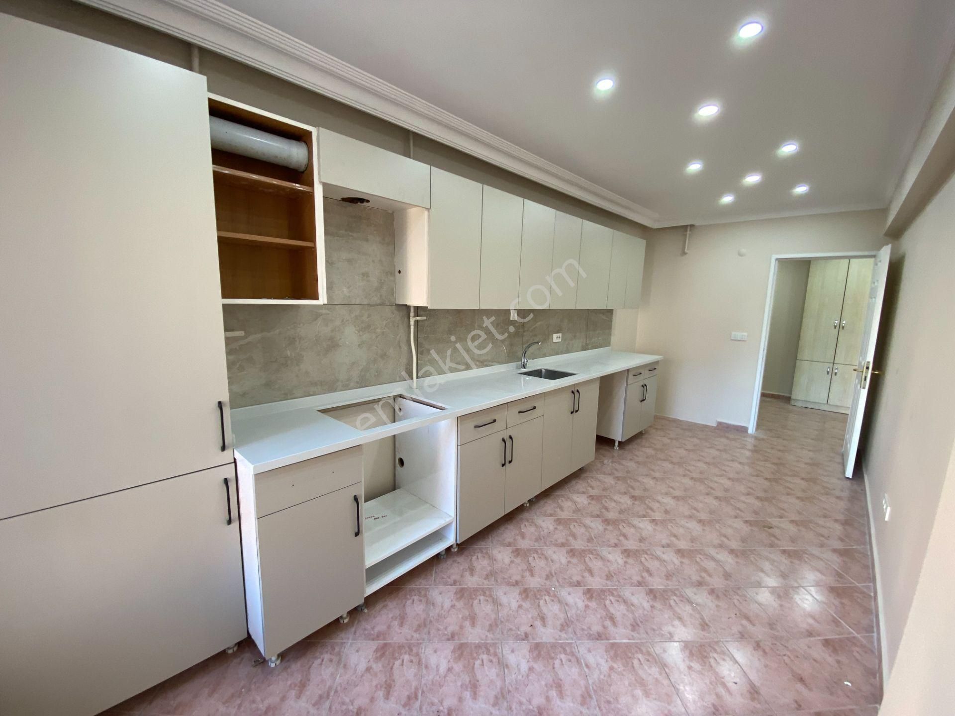 Nyç Gayrimenkul'den Yeşilkent Sitesinde Yeni Tadilatlı 3+1 Daire! - Görsel 12