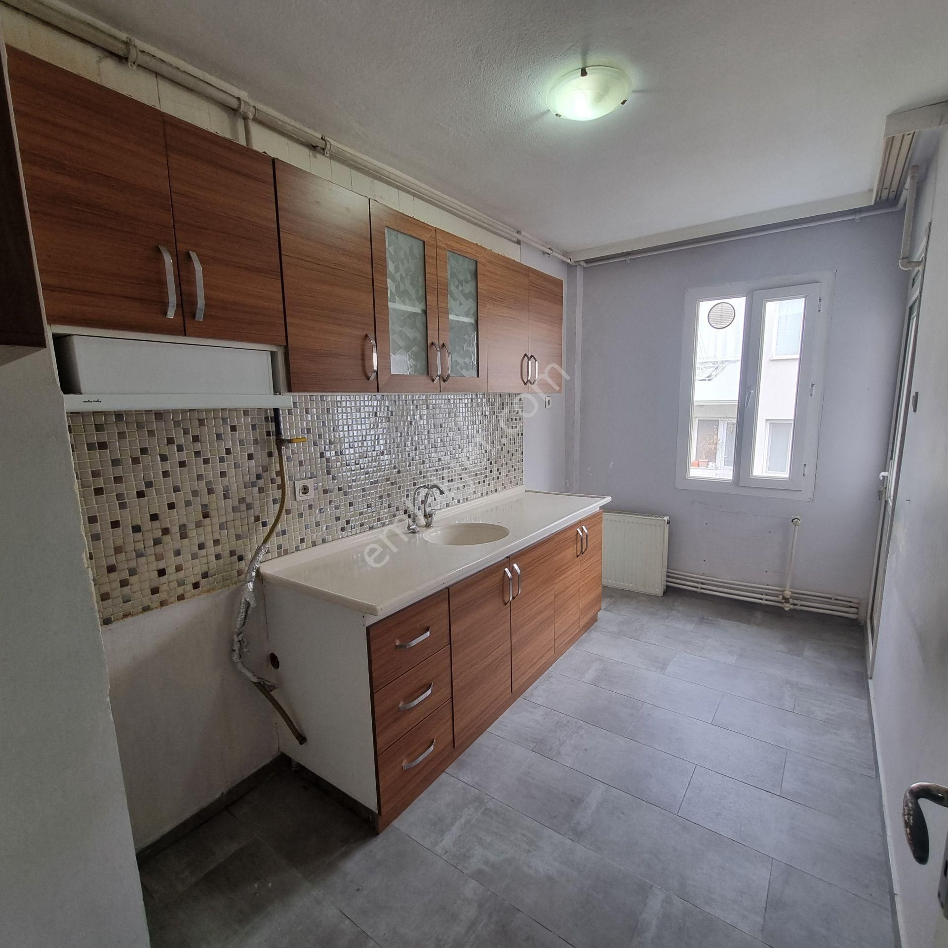 Buca Efeler Mahallesinde Merkezi Konumlu Kiralık 3+1 Daire - Görsel 20