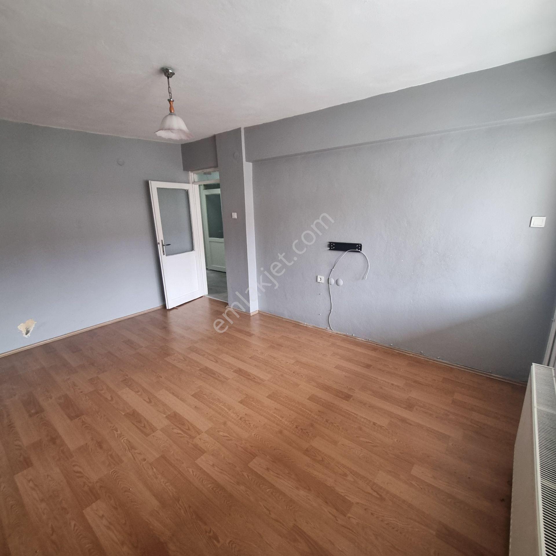 Buca Efeler Mahallesinde Merkezi Konumlu Kiralık 3+1 Daire - Görsel 11