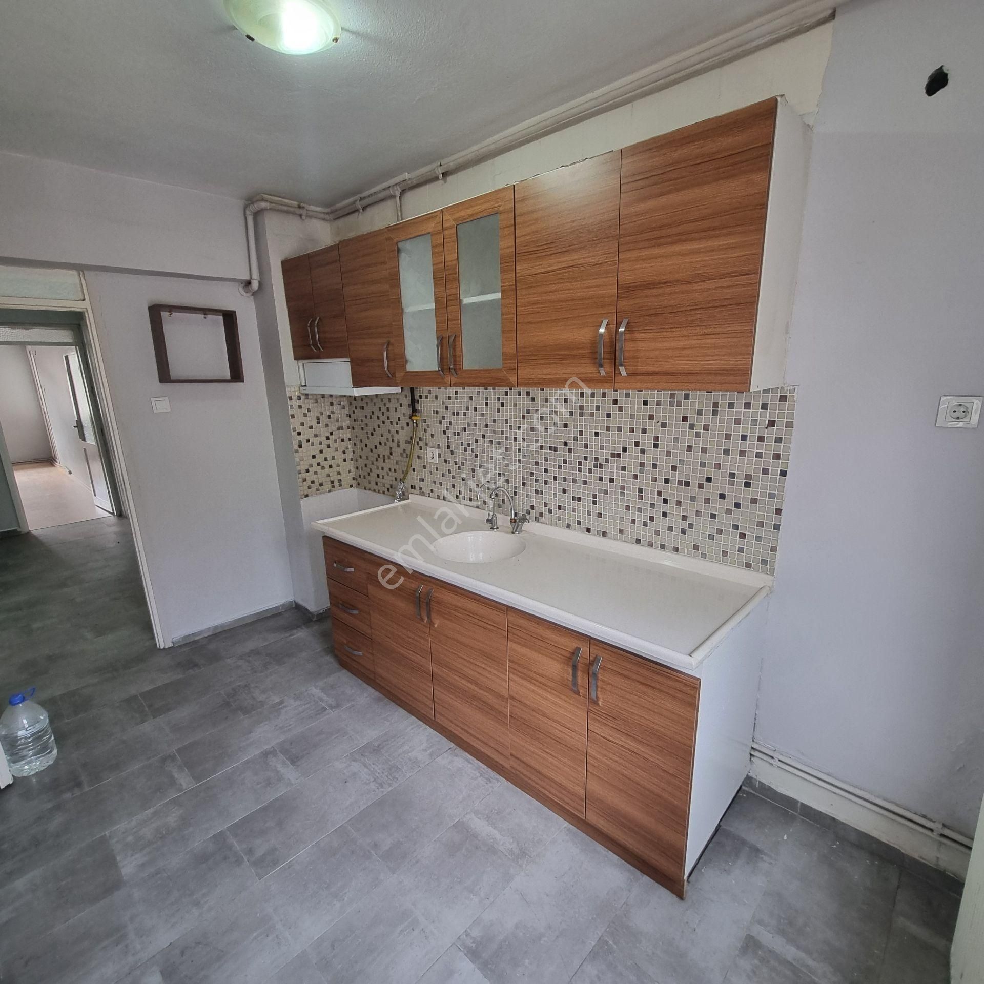 Buca Efeler Mahallesinde Merkezi Konumlu Kiralık 3+1 Daire - Görsel 21