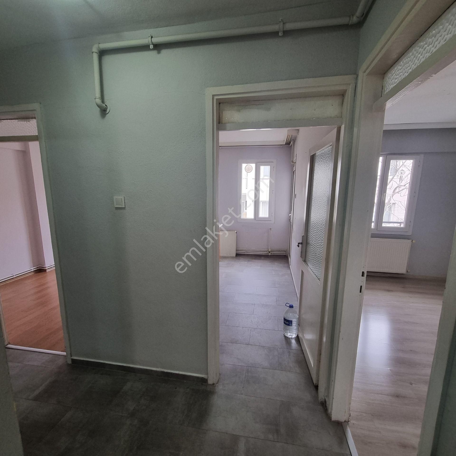 Buca Efeler Mahallesinde Merkezi Konumlu Kiralık 3+1 Daire - Görsel 15