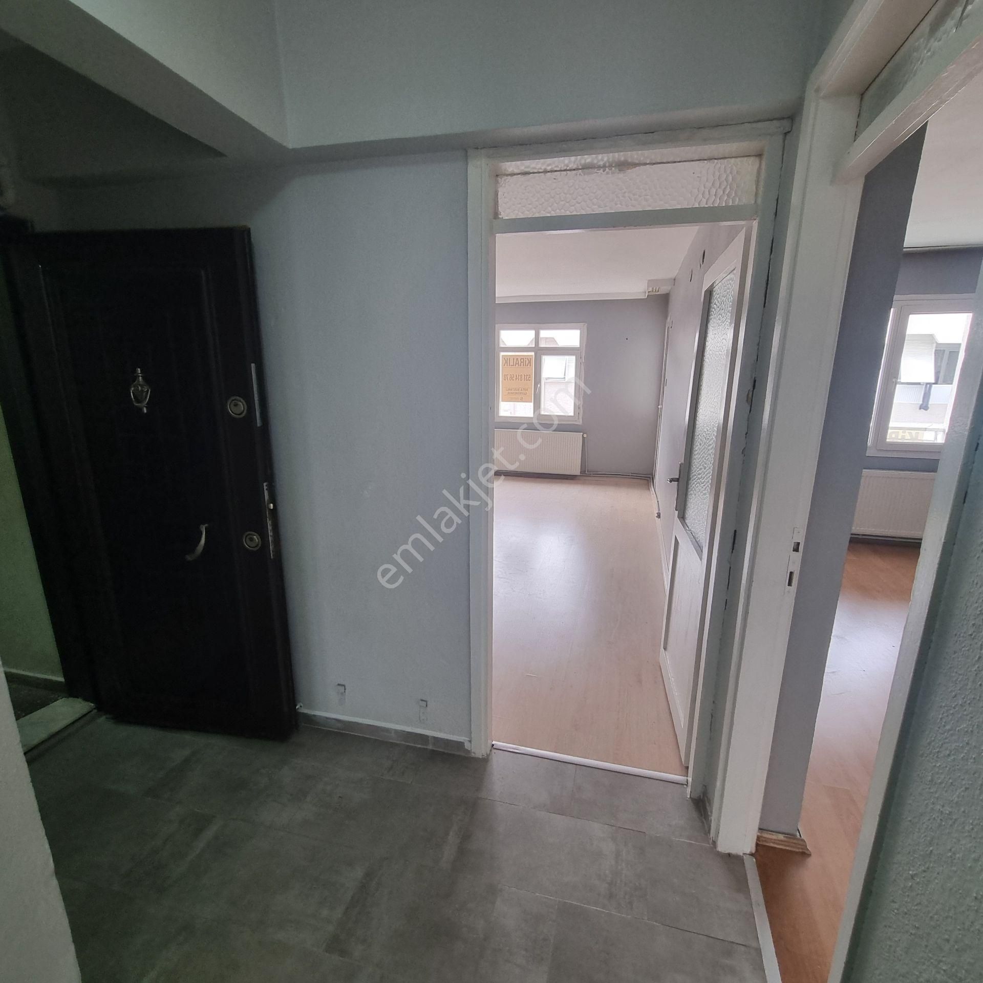 Buca Efeler Mahallesinde Merkezi Konumlu Kiralık 3+1 Daire - Görsel 4
