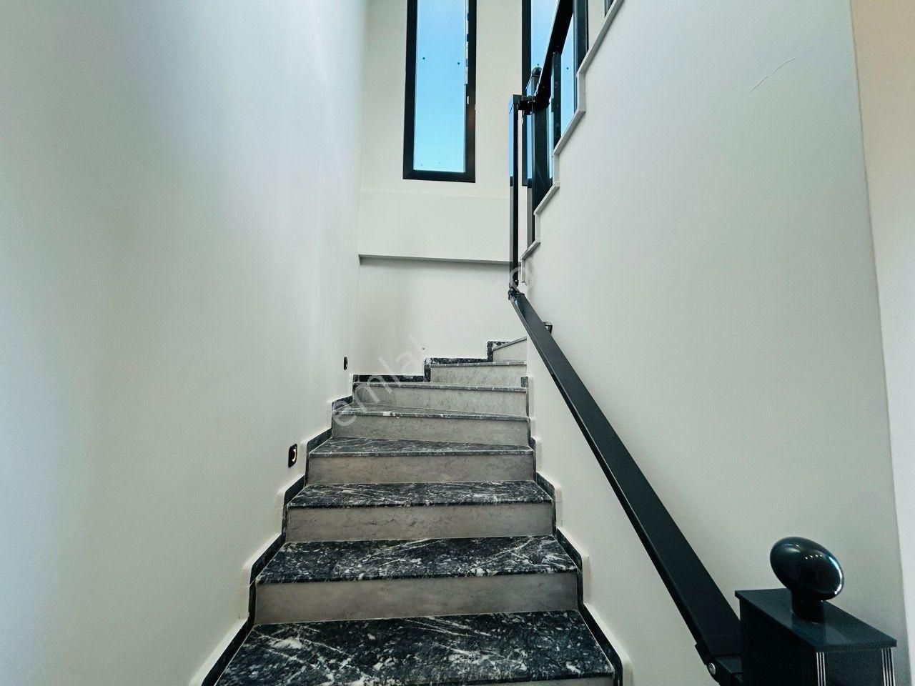 Seyrantepe'de Müstakil Yaşam, 600 M2 Arsa İçinde Lüks Villa - Görsel 21