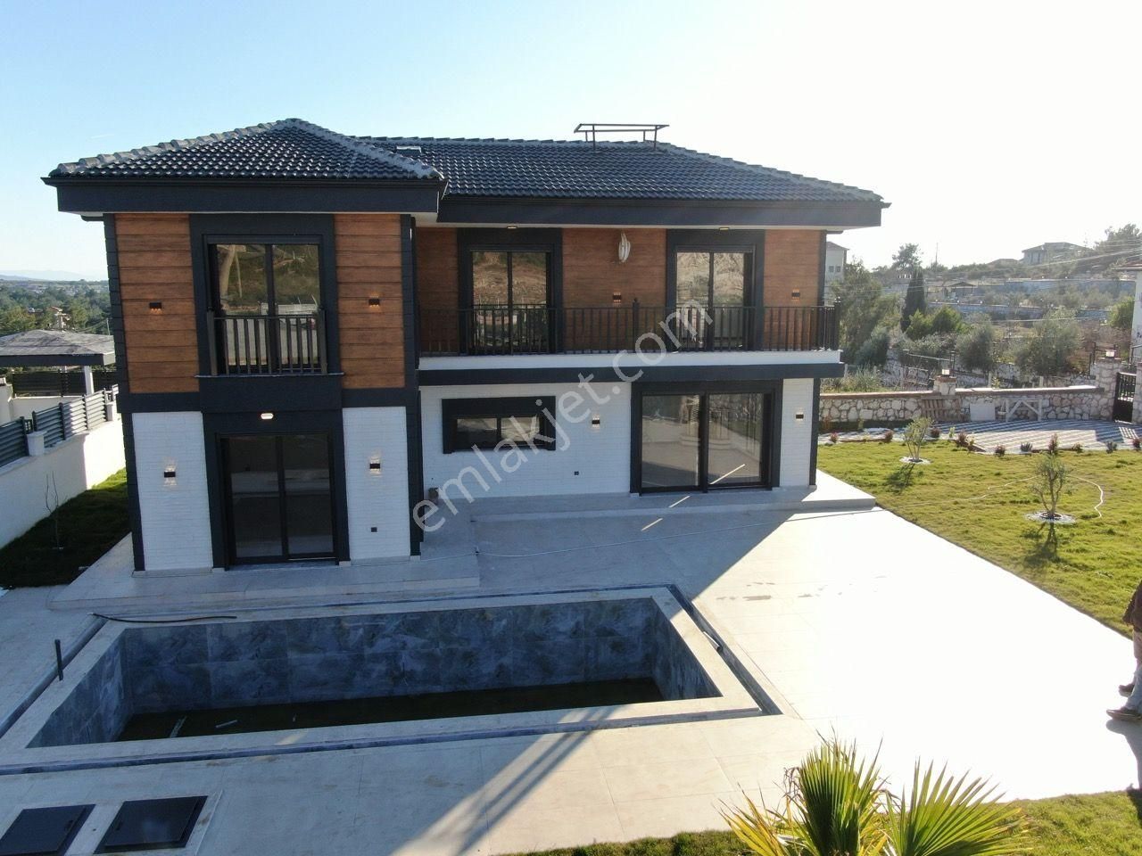 Seyrantepe'de Müstakil Yaşam, 600 M2 Arsa İçinde Lüks Villa - Görsel 3