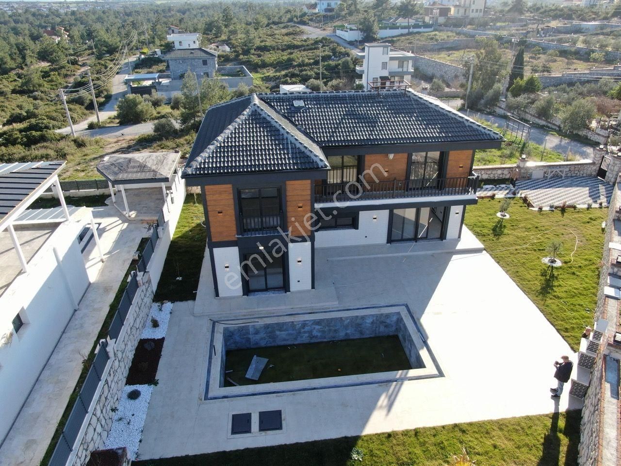 Seyrantepe'de Müstakil Yaşam, 600 M2 Arsa İçinde Lüks Villa