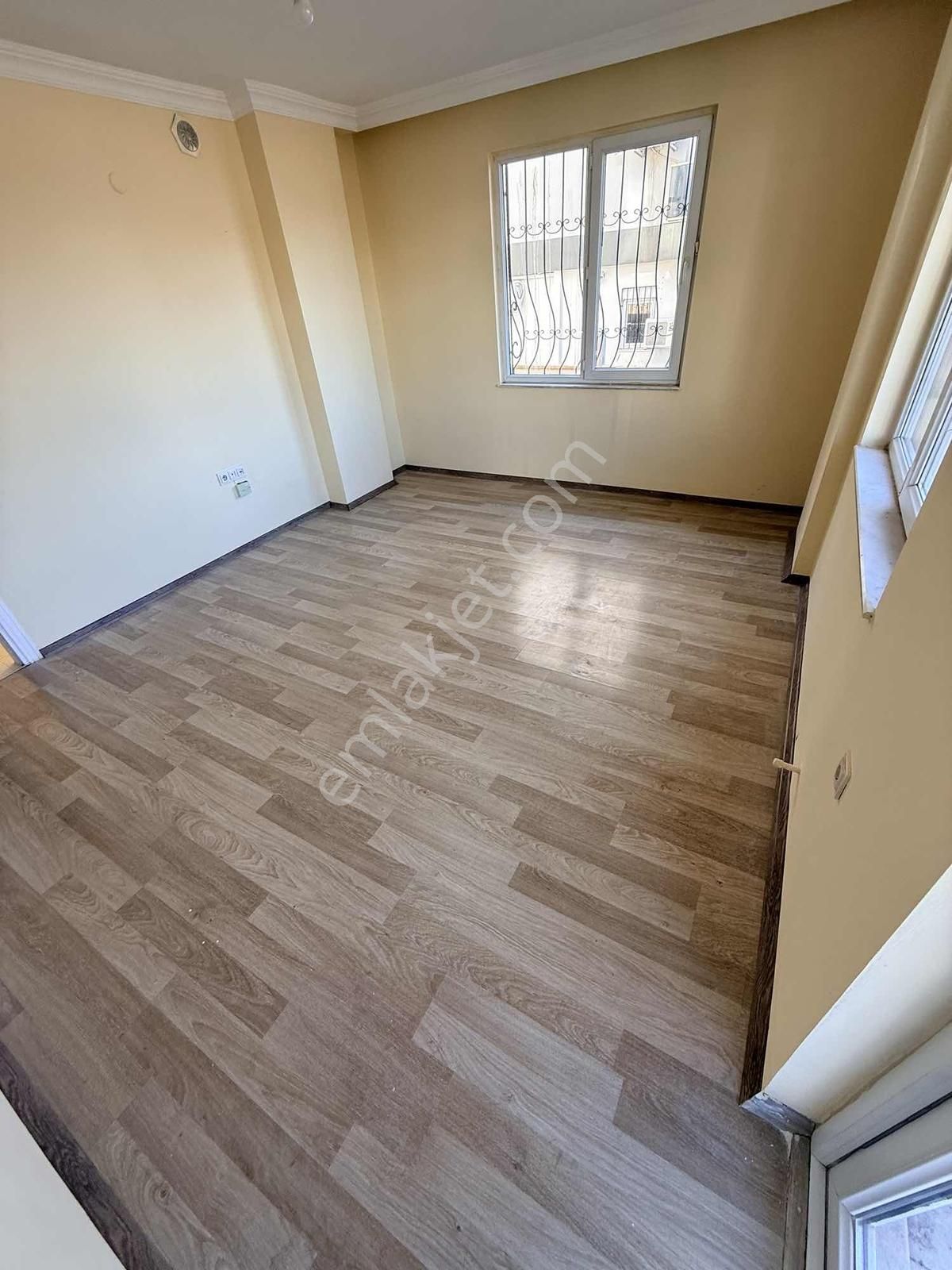 Sinanefendi Eml'dan Ünsal Mah. 2+1 Önü Açık Ferah Daire. - Görsel 2