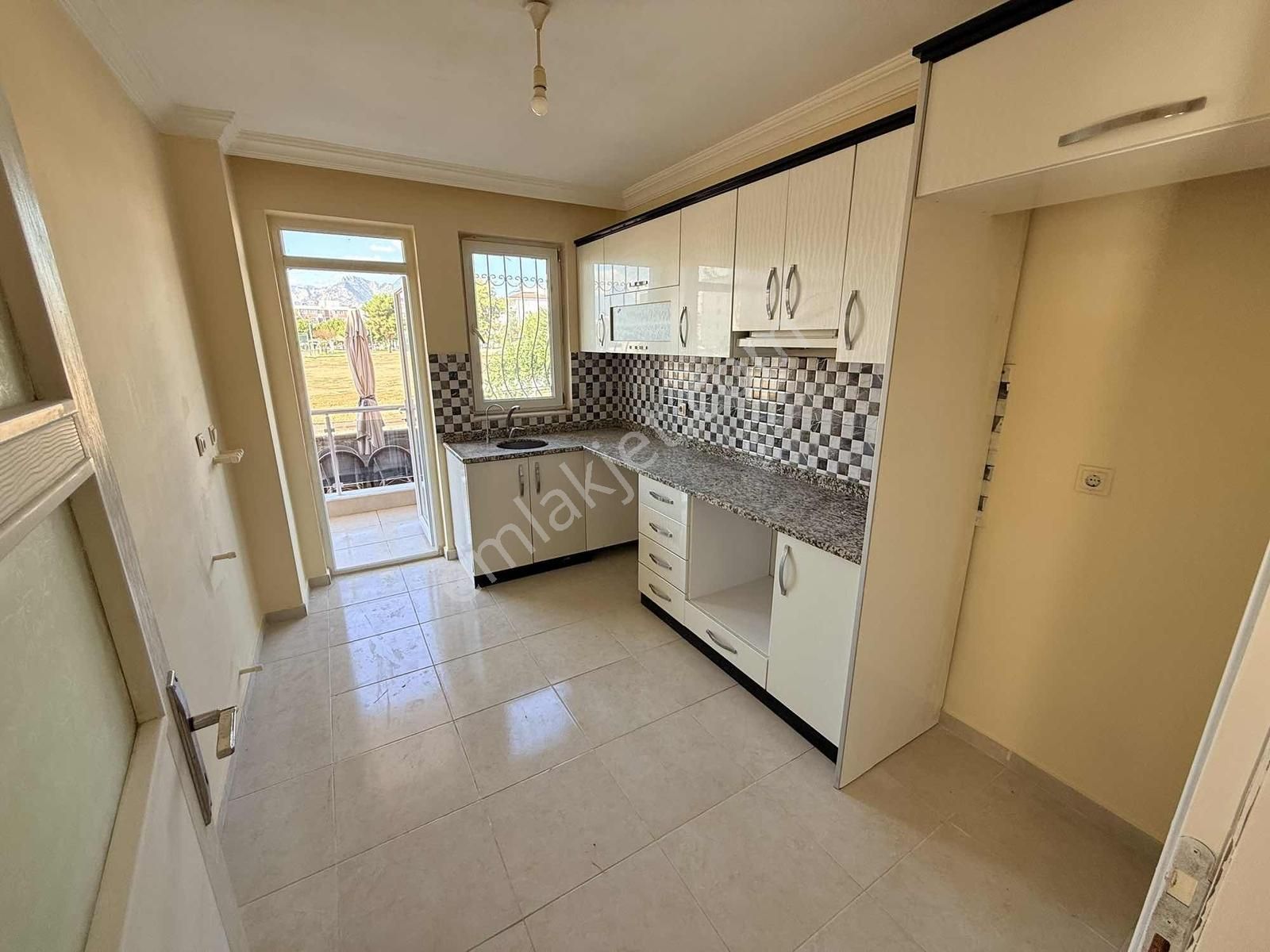 Sinanefendi Eml'dan Ünsal Mah. 2+1 Önü Açık Ferah Daire. - Görsel 4