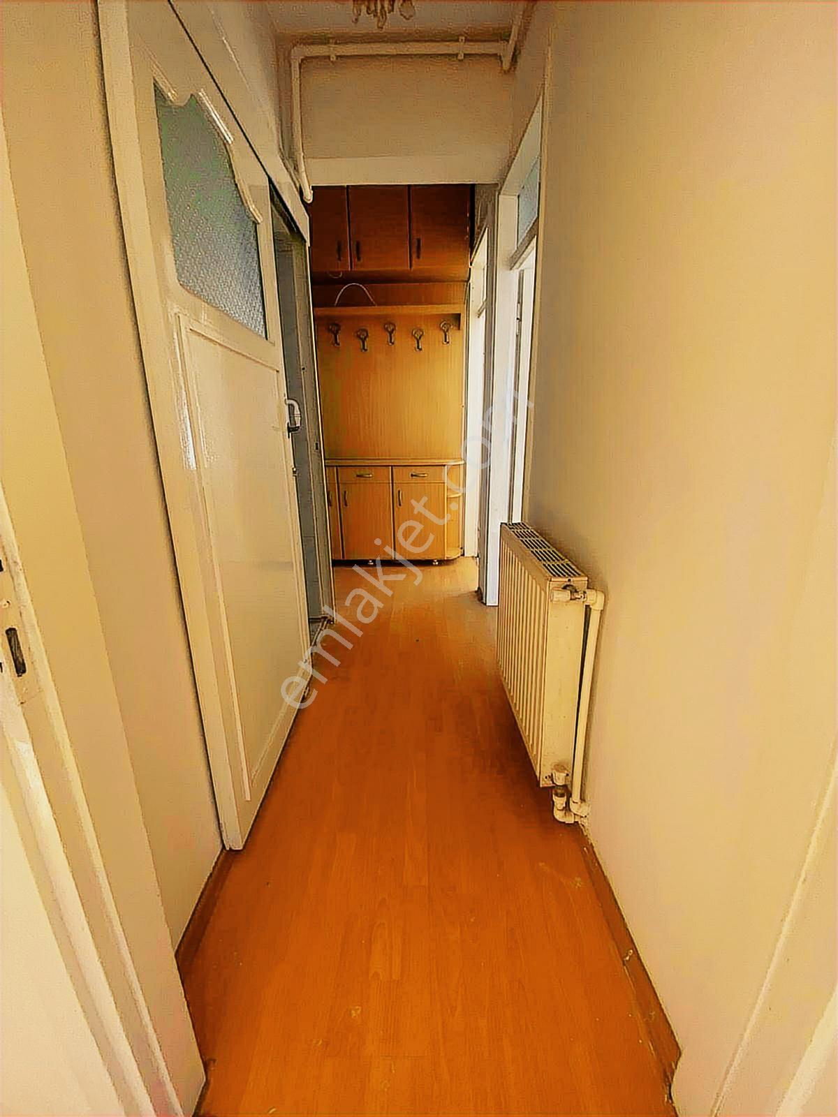 Demetten Yeşilyurt Postaneye Yakın 3+1 Doğalgazlı Kiralık Daire - Görsel 4