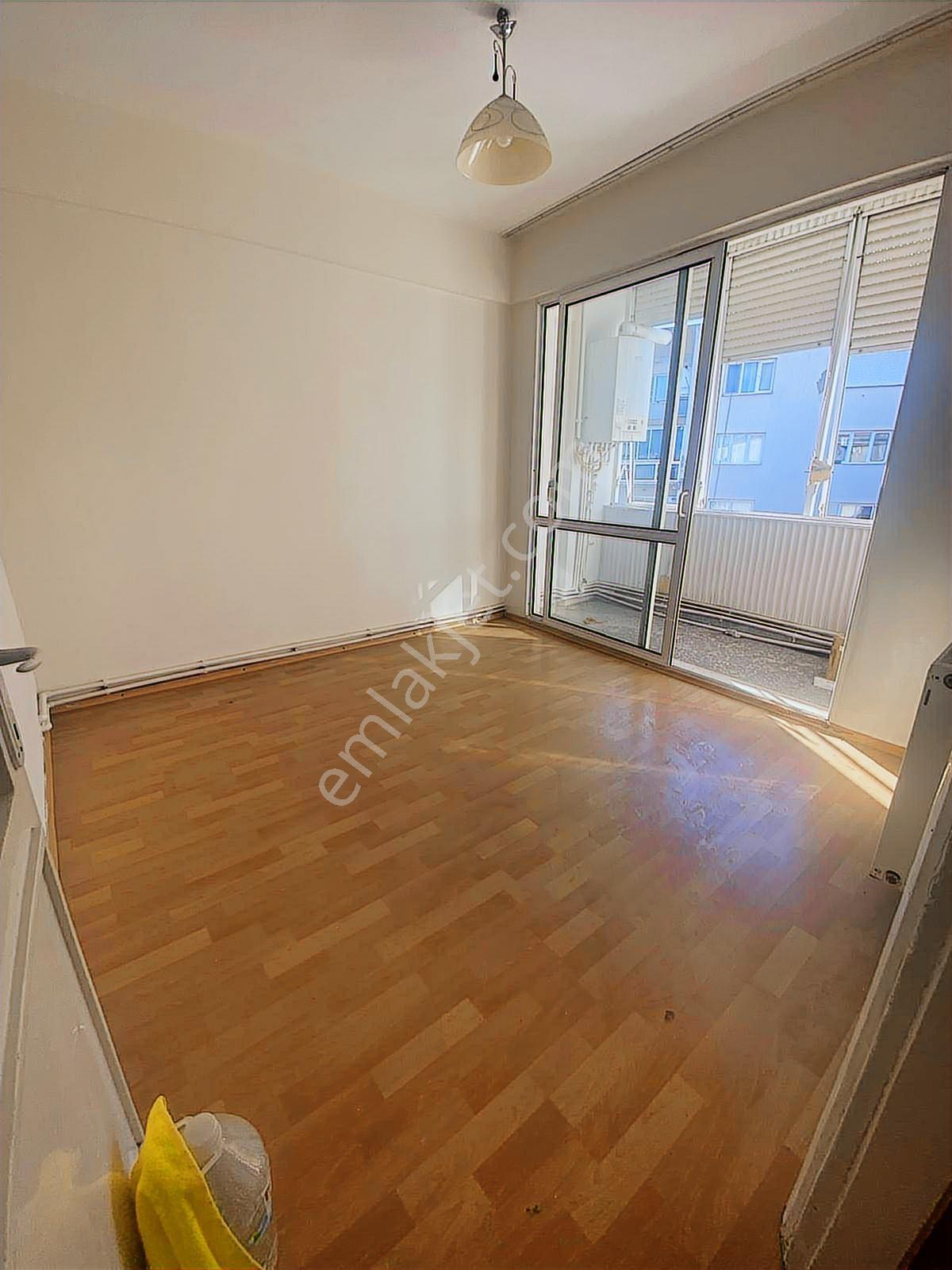Demetten Yeşilyurt Postaneye Yakın 3+1 Doğalgazlı Kiralık Daire - Görsel 6
