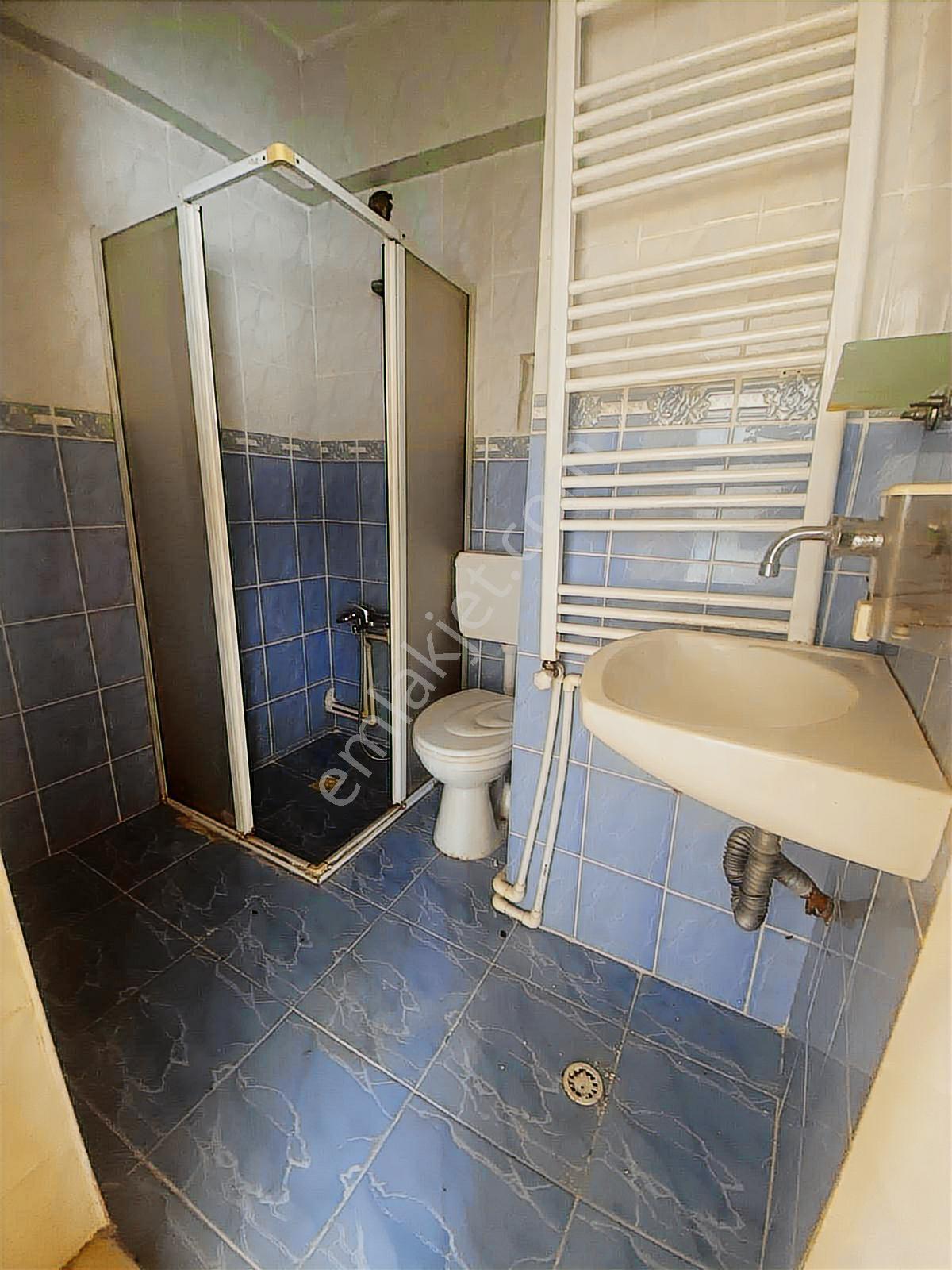 Demetten Yeşilyurt Postaneye Yakın 3+1 Doğalgazlı Kiralık Daire - Görsel 8