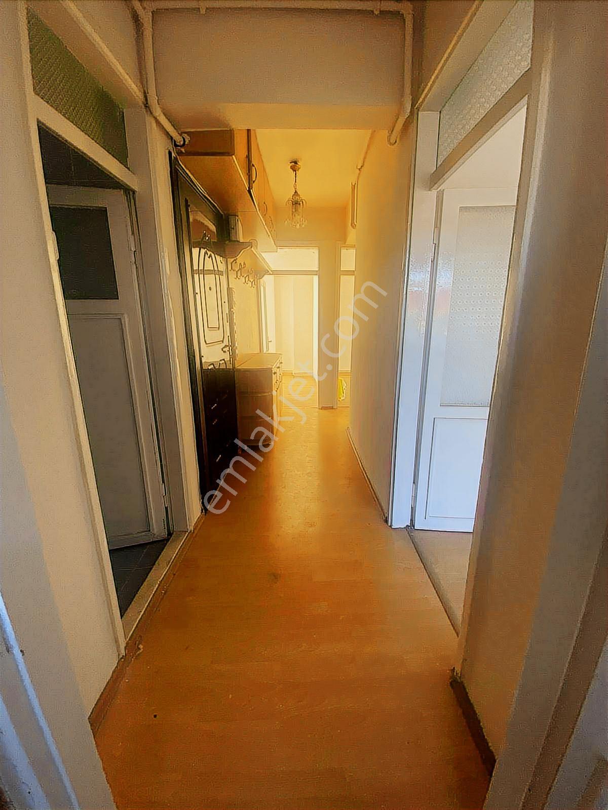 Demetten Yeşilyurt Postaneye Yakın 3+1 Doğalgazlı Kiralık Daire - Görsel 24
