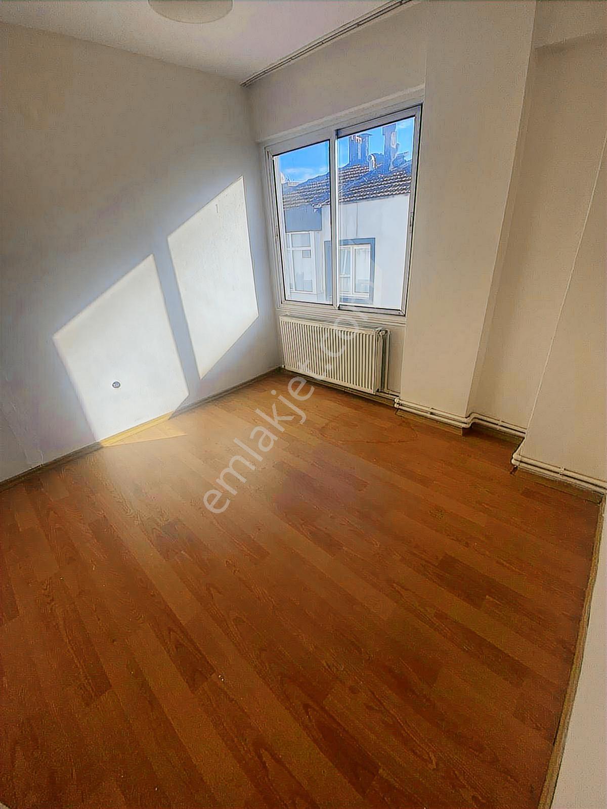 Demetten Yeşilyurt Postaneye Yakın 3+1 Doğalgazlı Kiralık Daire - Görsel 26
