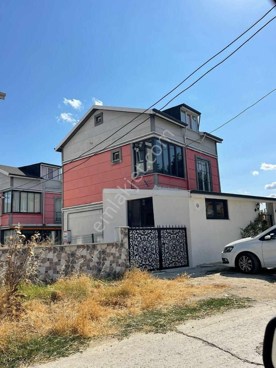 Yeniçiftlikte Müstakil 4+1 Villa Masrafsız - Görsel 12