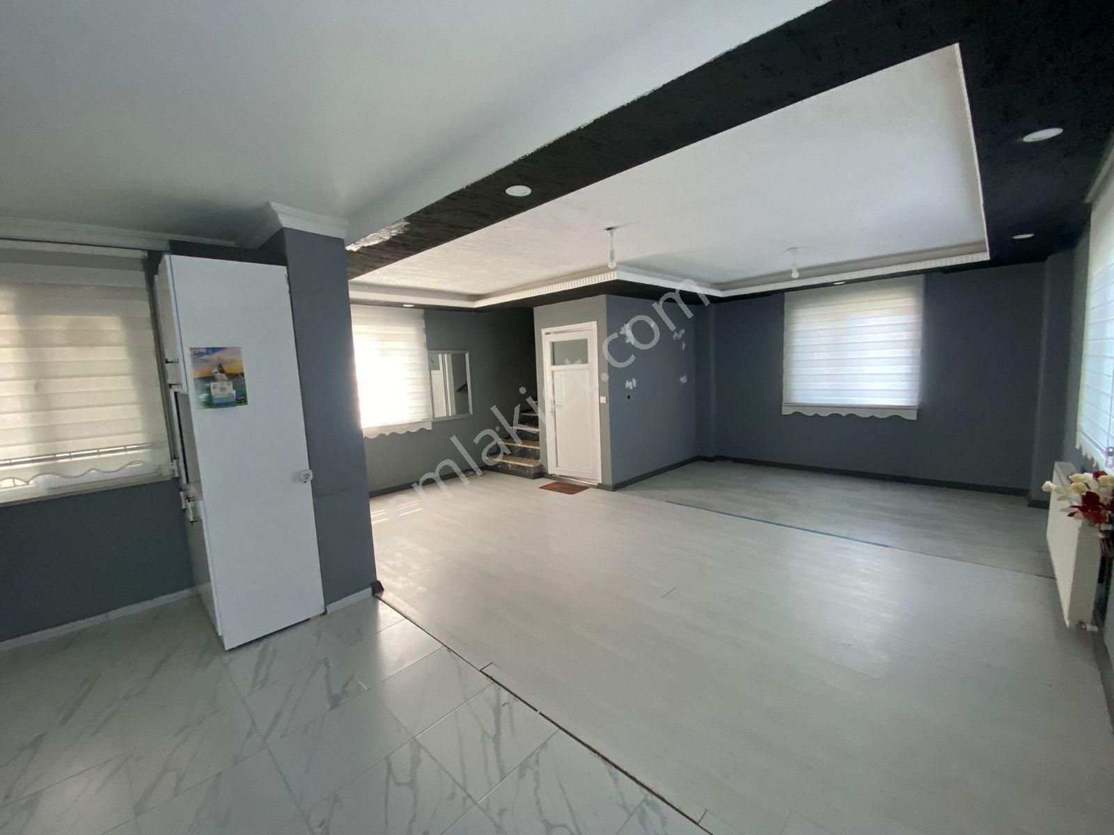 Yeniçiftlikte Müstakil 4+1 Villa Masrafsız - Görsel 8