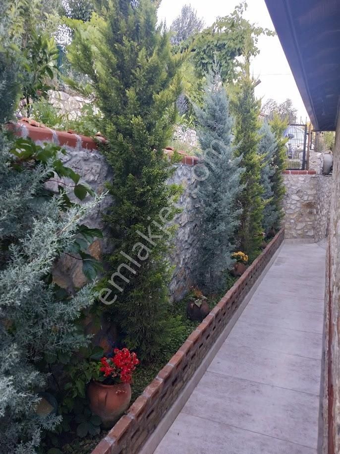 Güre Kavurmacılar'da Eşsiz Manzaralı Satılık Hakiki Taş Ev - Görsel 11