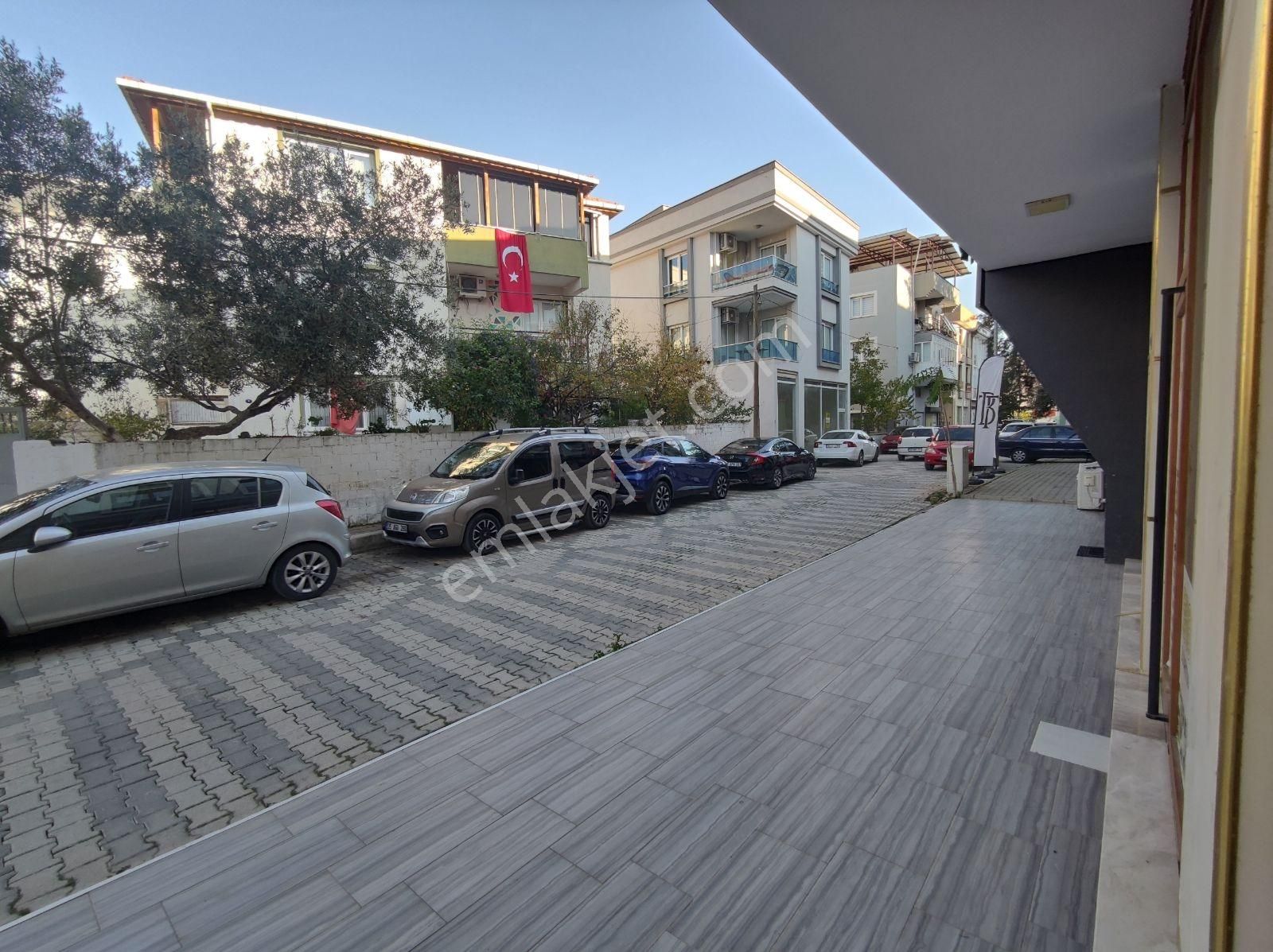 Q'zen Den Mıgros Karşısında 61 M² Baca Ruhsatlı Dükkan - Görsel 3
