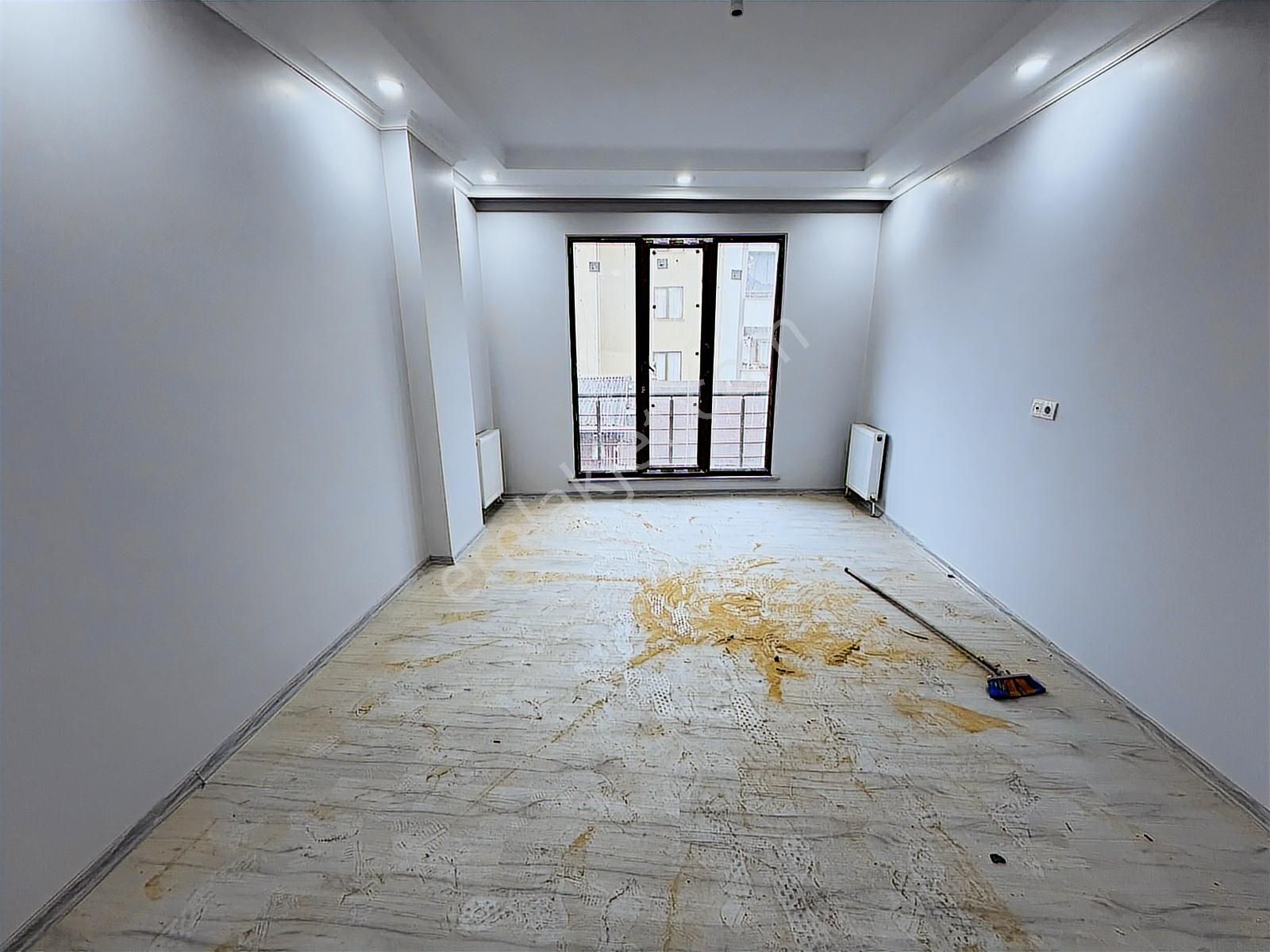 Bezirganbahçe'de 5+1 Sıfır 165 M2 Satılık Dubleks Daire