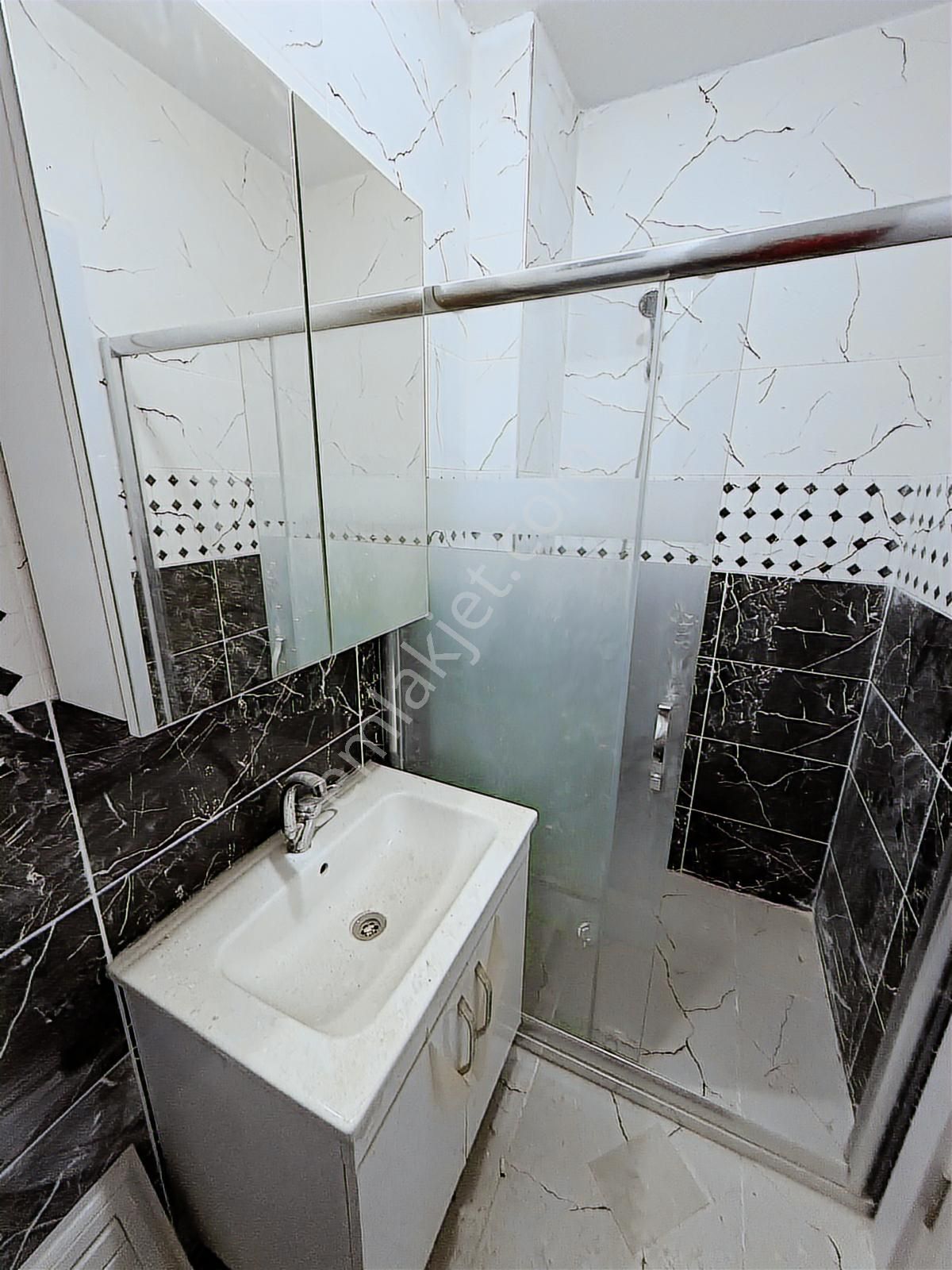 Bezirganbahçe'de 5+1 Sıfır 165 M2 Satılık Dubleks Daire - Görsel 23
