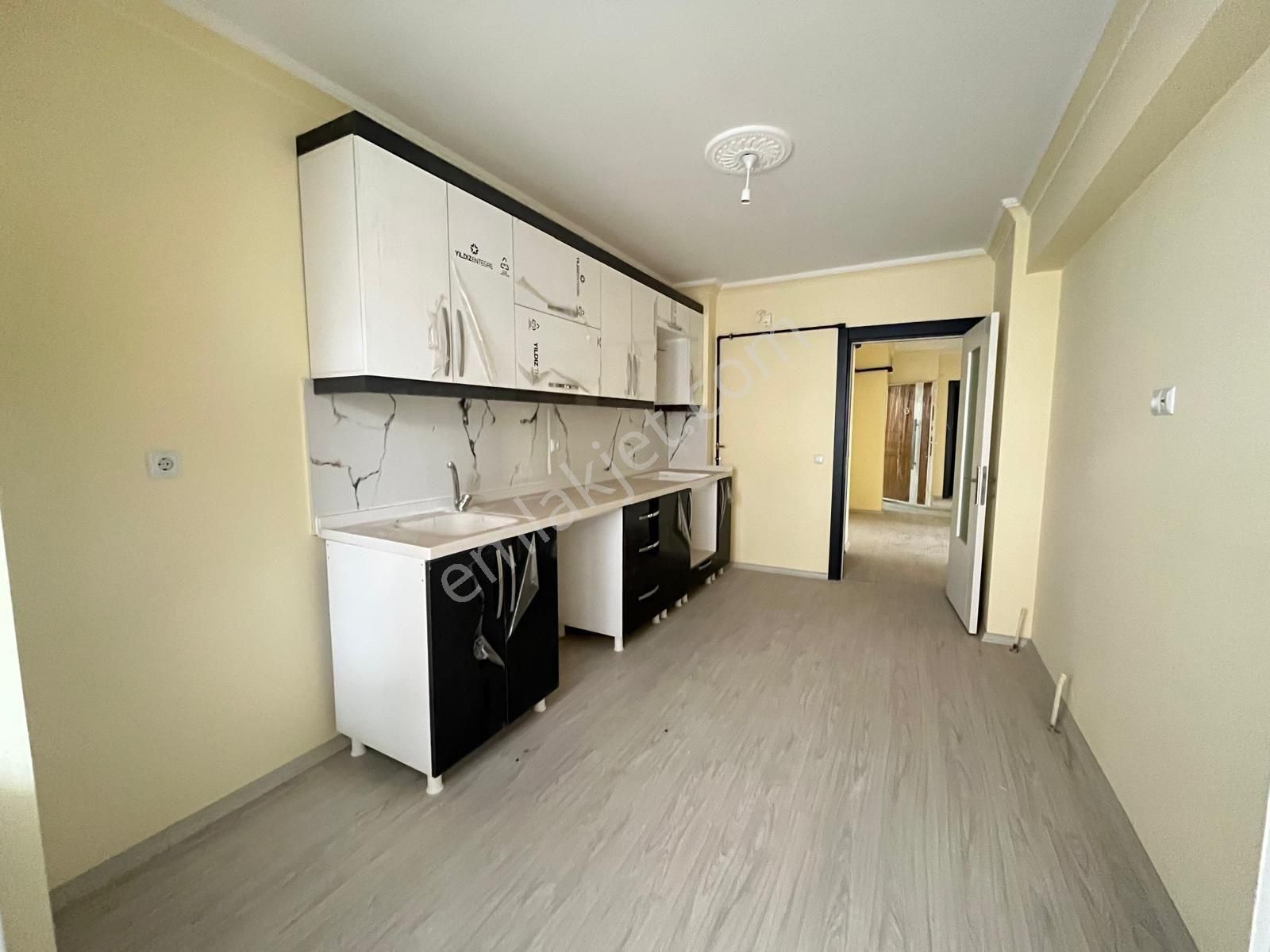 Battalgazi Çarşamba Pazarı Yakını Sıfır 3.kat 3+1 Yan Yana İki Daire - Görsel 2