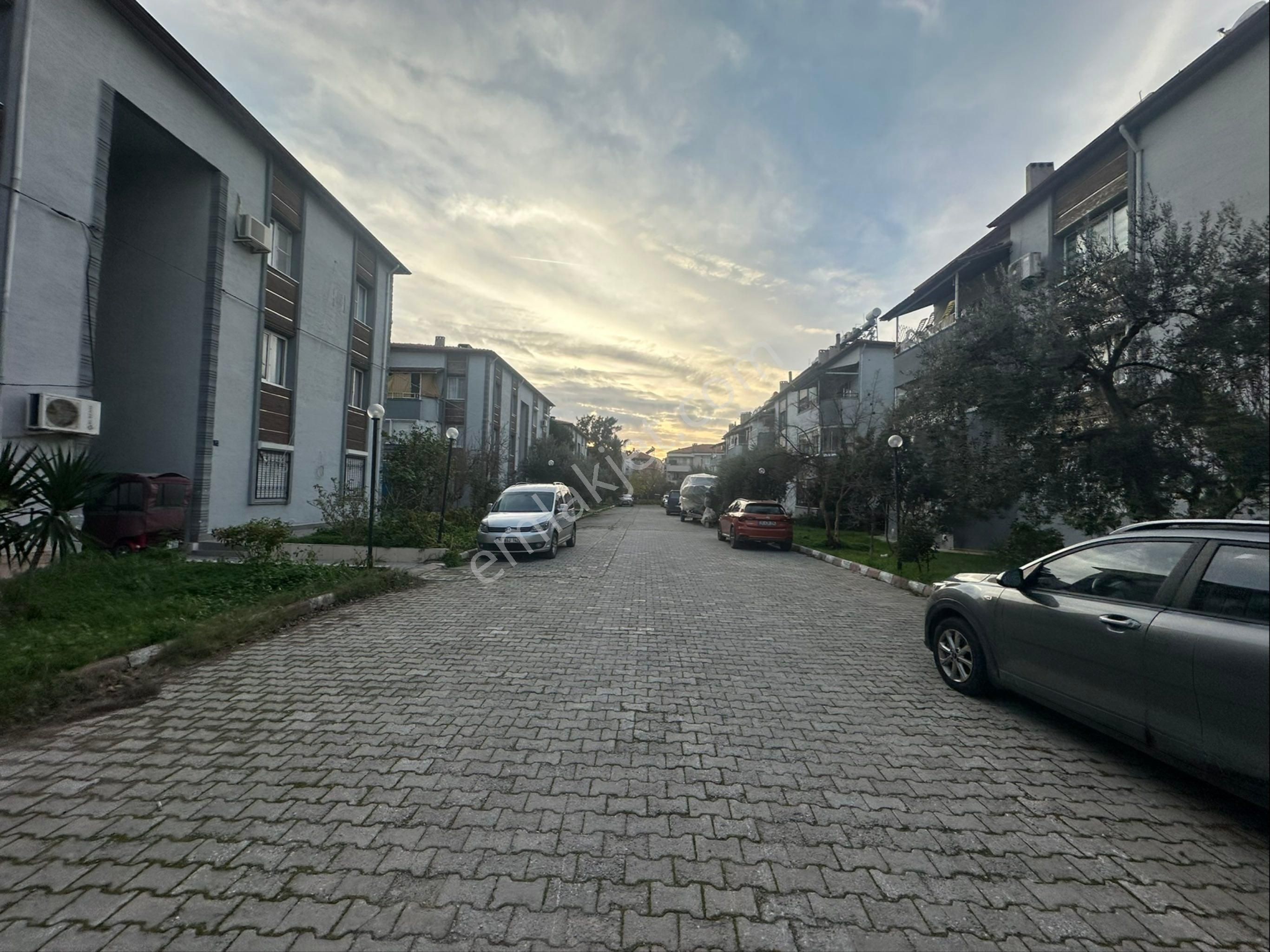 Didim Çamlıkta Atatürk Bulv Yakın 3+1 Ayrı Mutfak Daire - Görsel 27