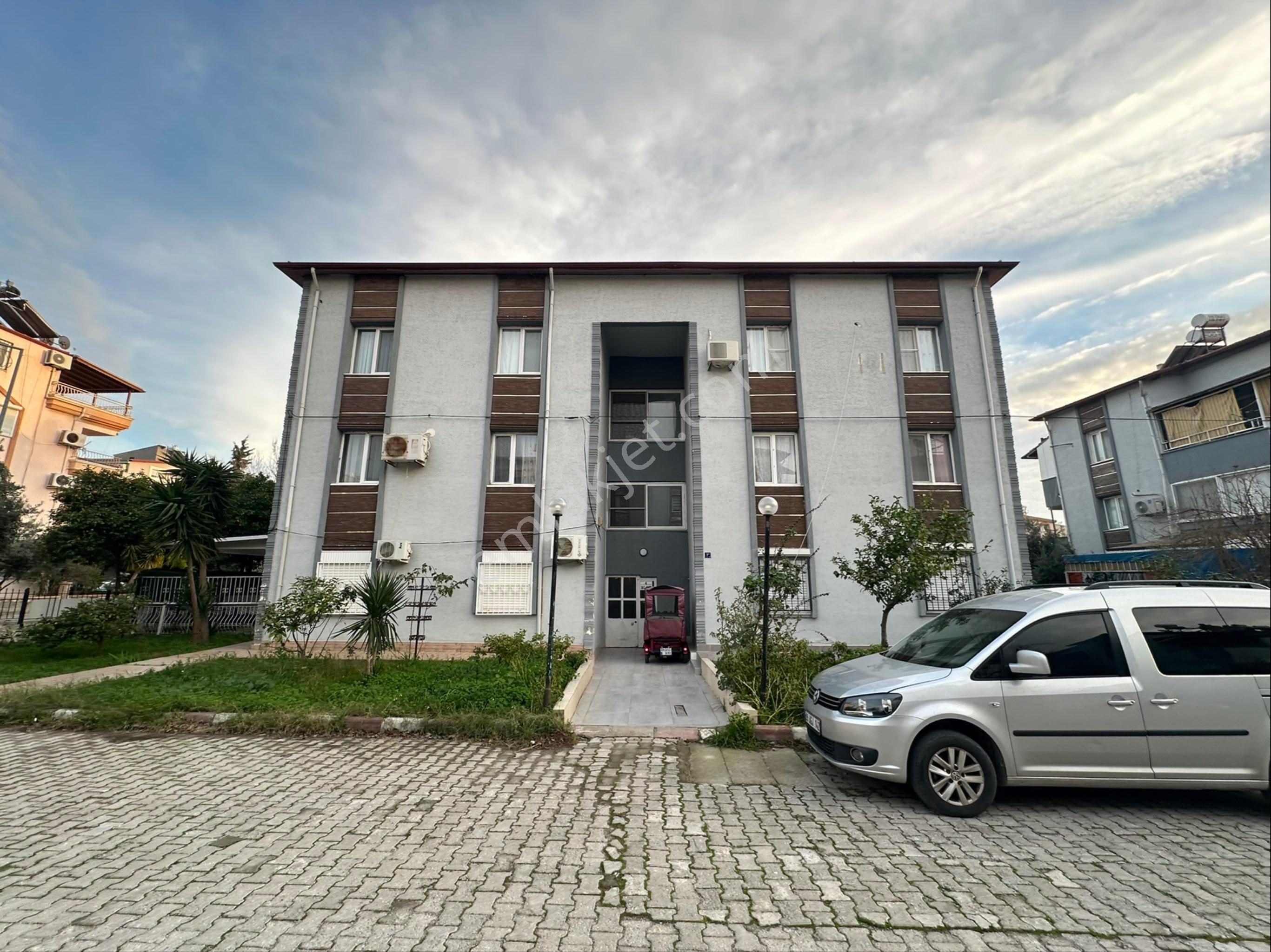 Didim Çamlıkta Atatürk Bulv Yakın 3+1 Ayrı Mutfak Daire