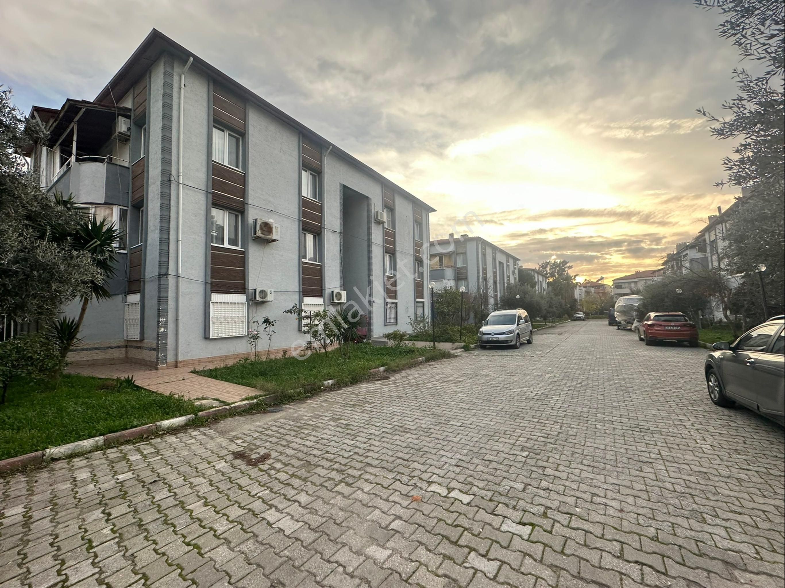 Didim Çamlıkta Atatürk Bulv Yakın 3+1 Ayrı Mutfak Daire - Görsel 29