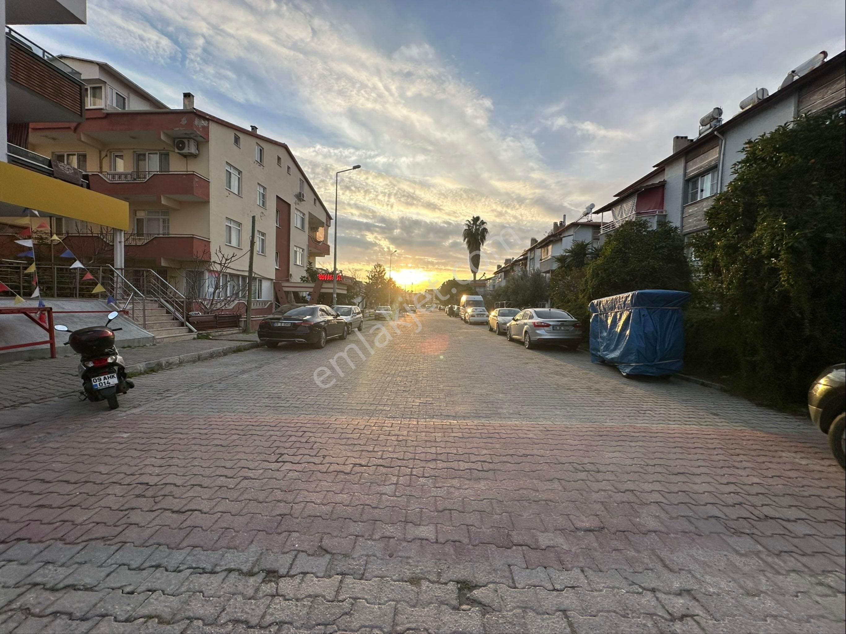 Didim Çamlıkta Atatürk Bulv Yakın 3+1 Ayrı Mutfak Daire - Görsel 2