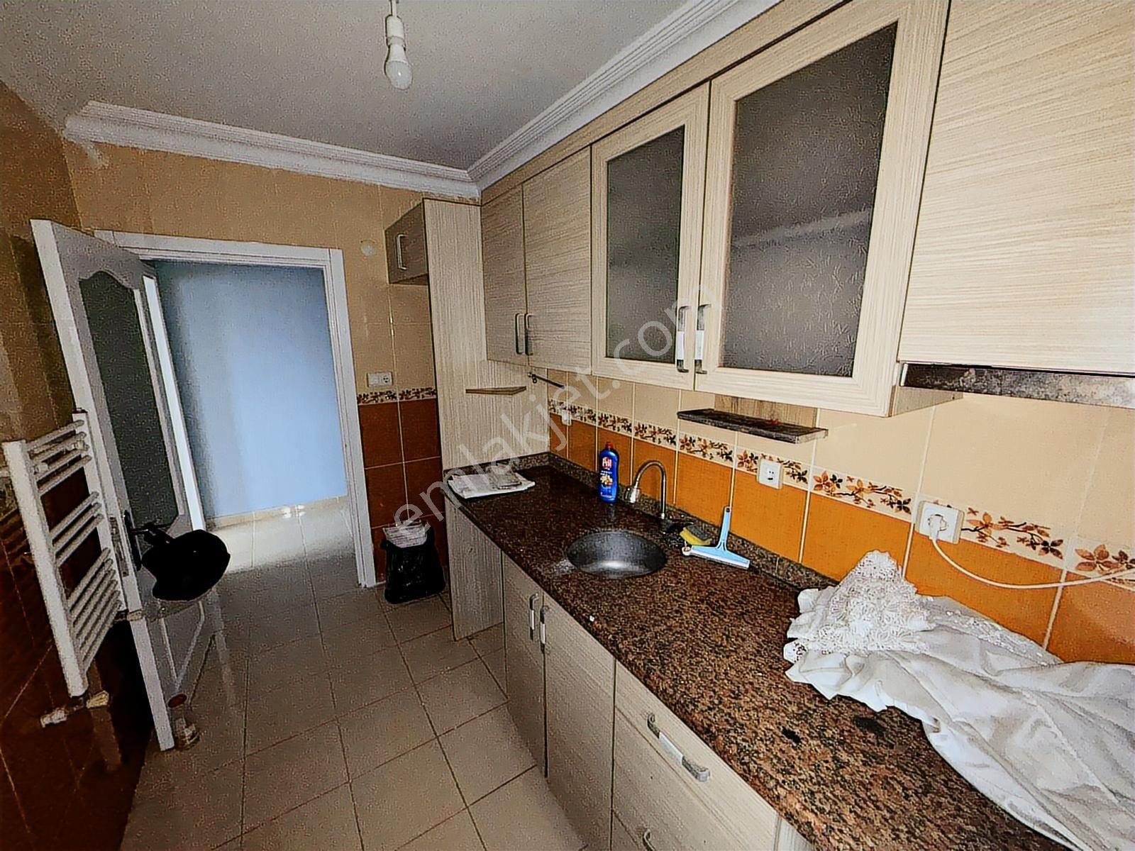 Kanarya Üst Bölge'de 1+1 Kiralık 65 M2 Giriş Gibi Daire - Görsel 4