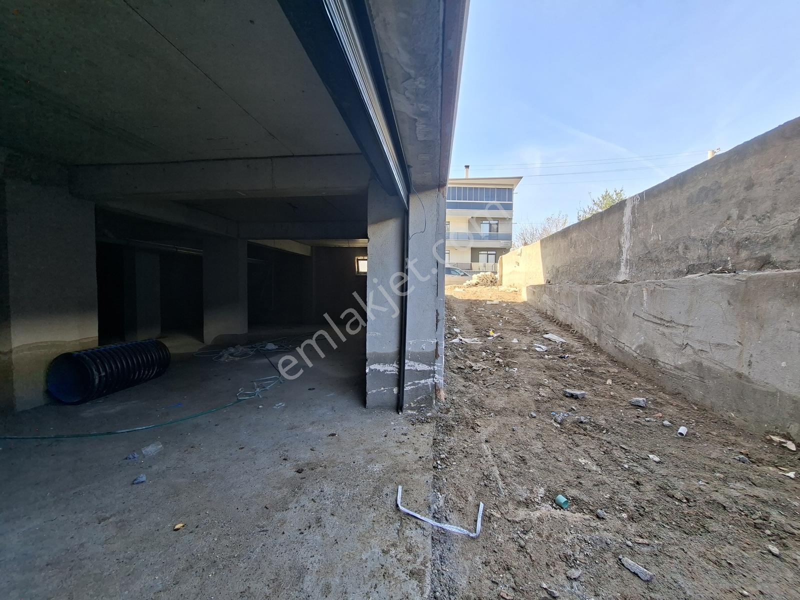 Remax Dem'den İnönü Mahallesi'nde 3+1 Lüks Satılık Daire - Görsel 22