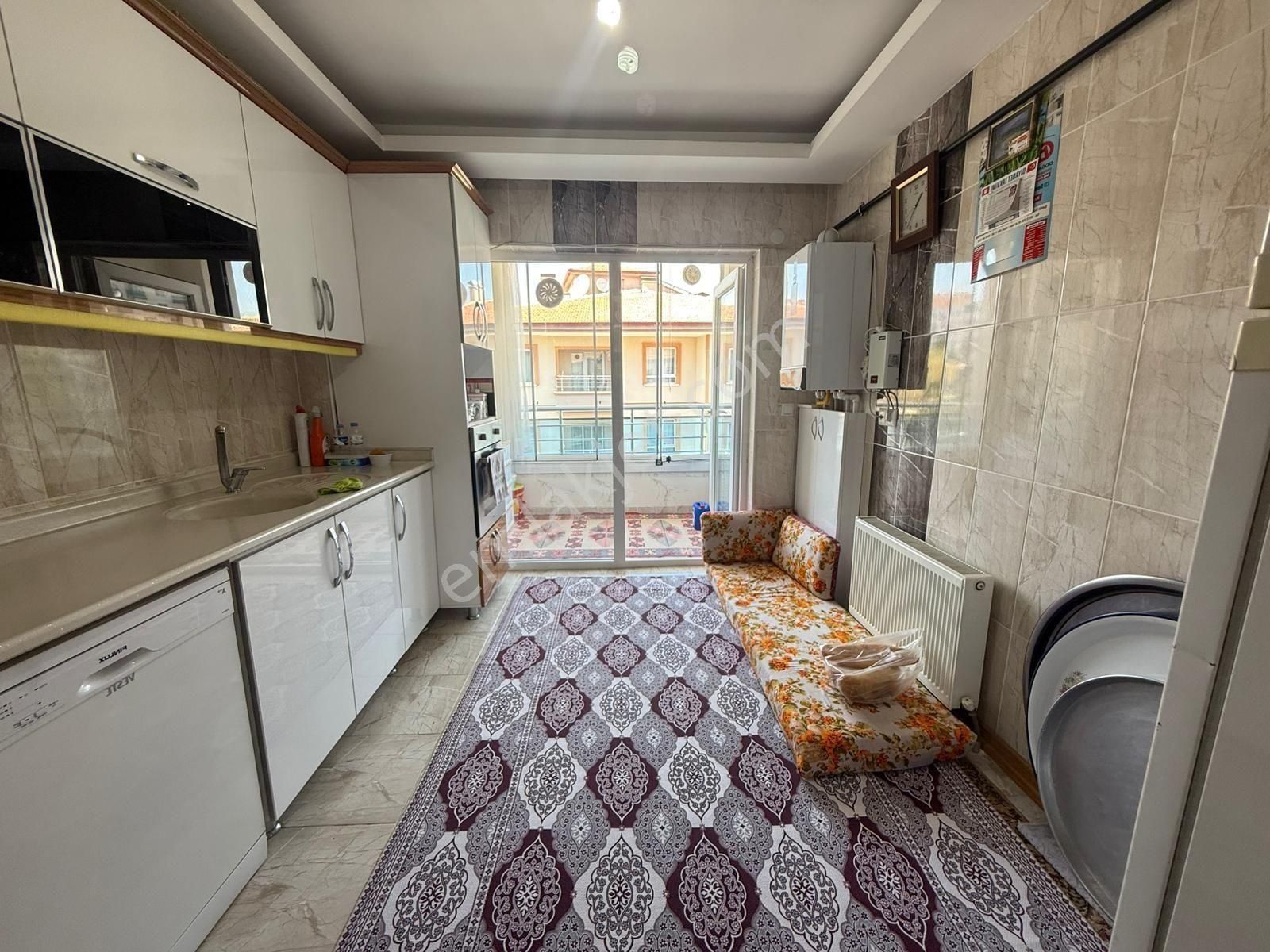 Yükseltepe'de 2 Cadde Arası Park Manzaralı 3.kat Masrafsız 3+1 - Görsel 16