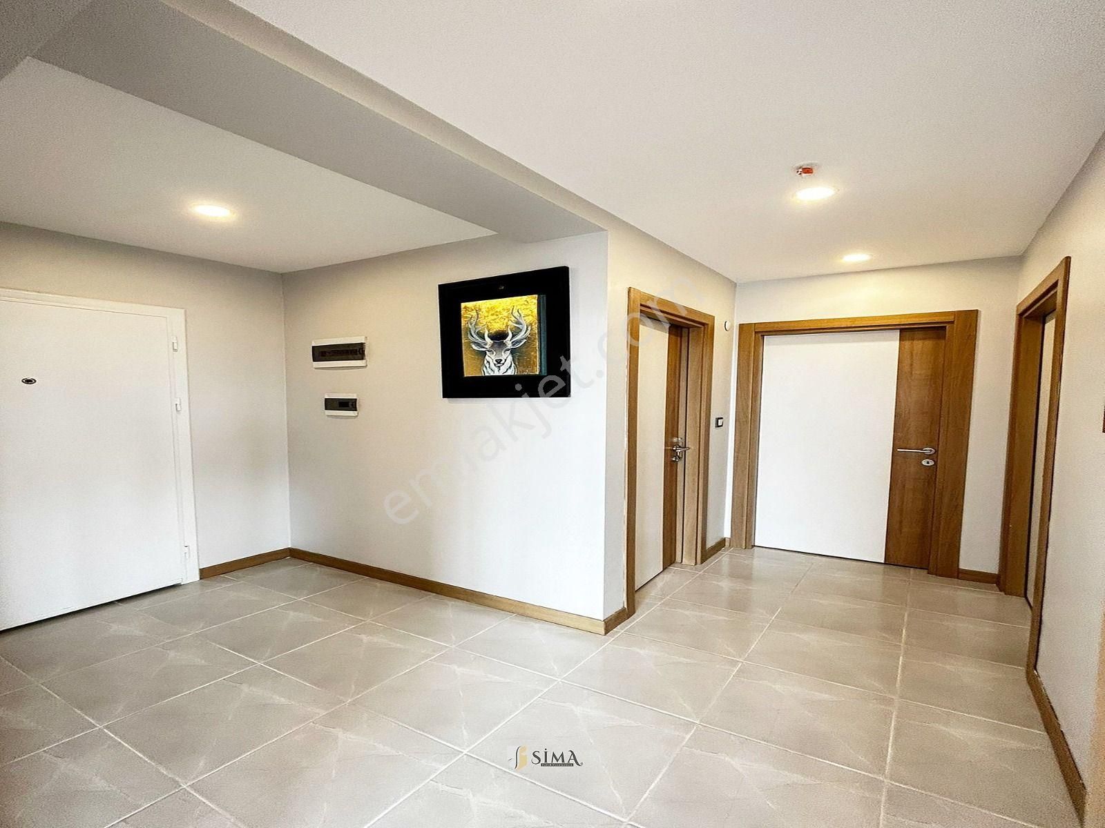 Metrobüse 5dk! Full Donanımlı Site İçi Ebeveyn Banyolu 2+1 Genişm2 Arakat Daire - Görsel 3