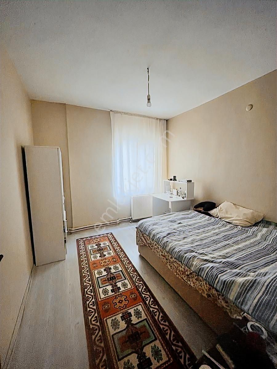 Muhittin Mahallesi'nde Kiralık 4+1 180m2 Ara Kat Daire - Görsel 5