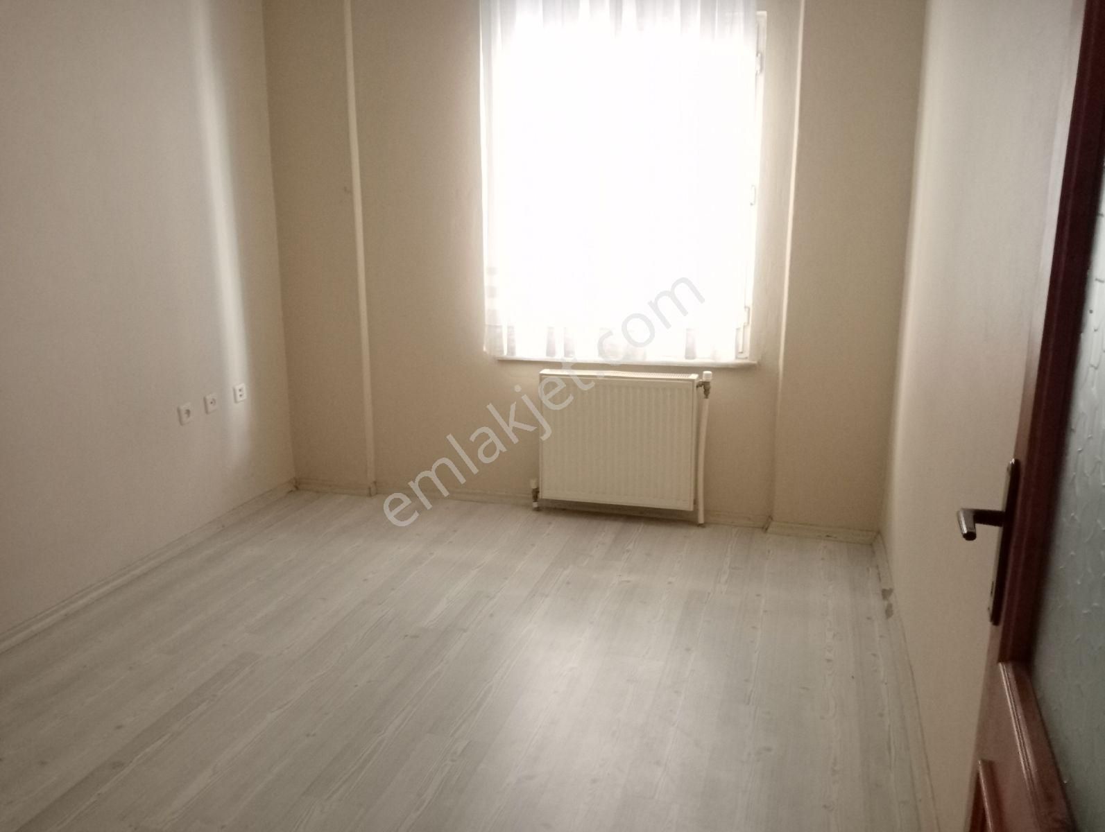 Muhittin Mahallesi'nde Kiralık 4+1 180m2 Ara Kat Daire - Görsel 19