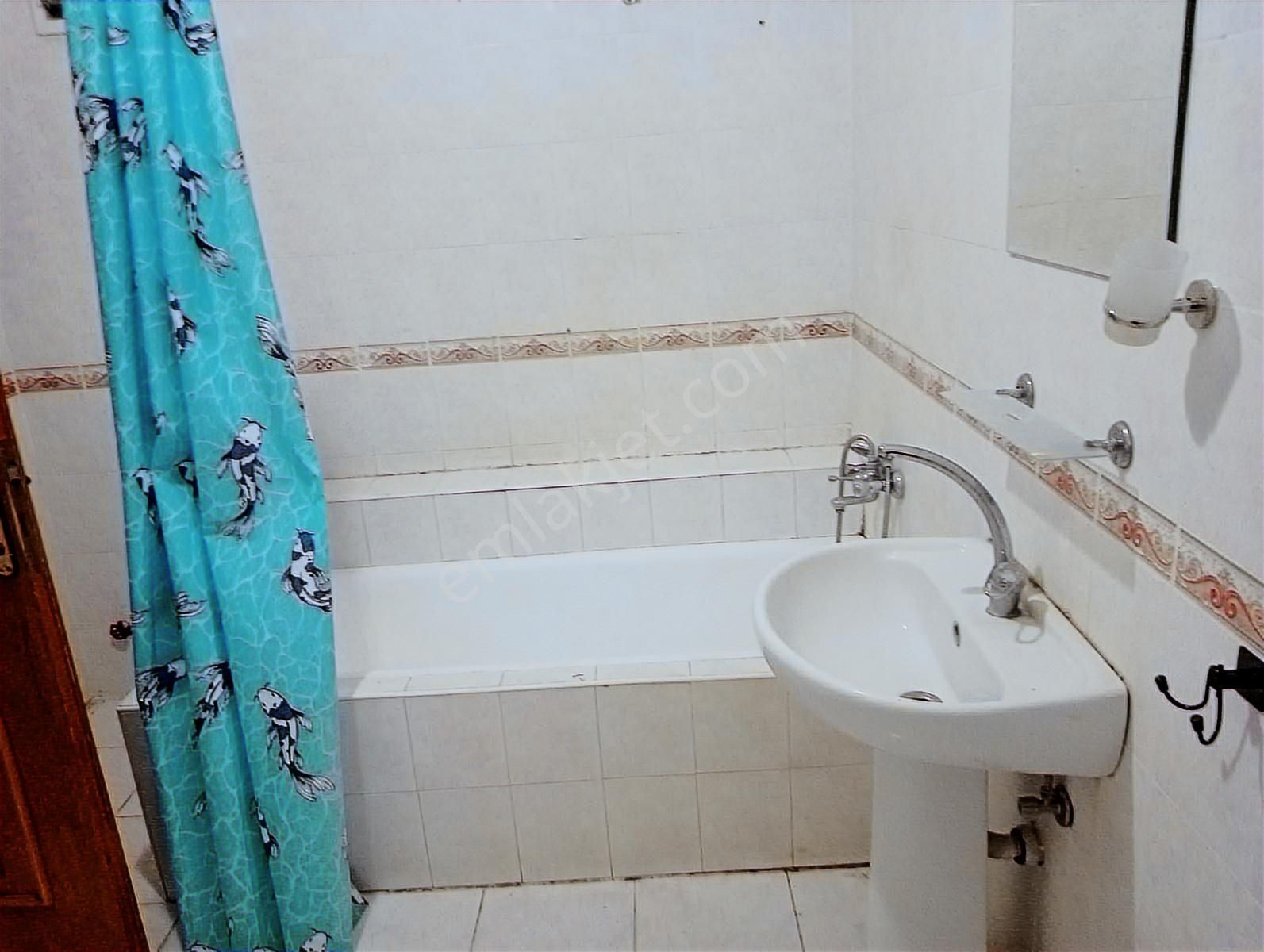 Muhittin Mahallesi'nde Kiralık 4+1 180m2 Ara Kat Daire - Görsel 35