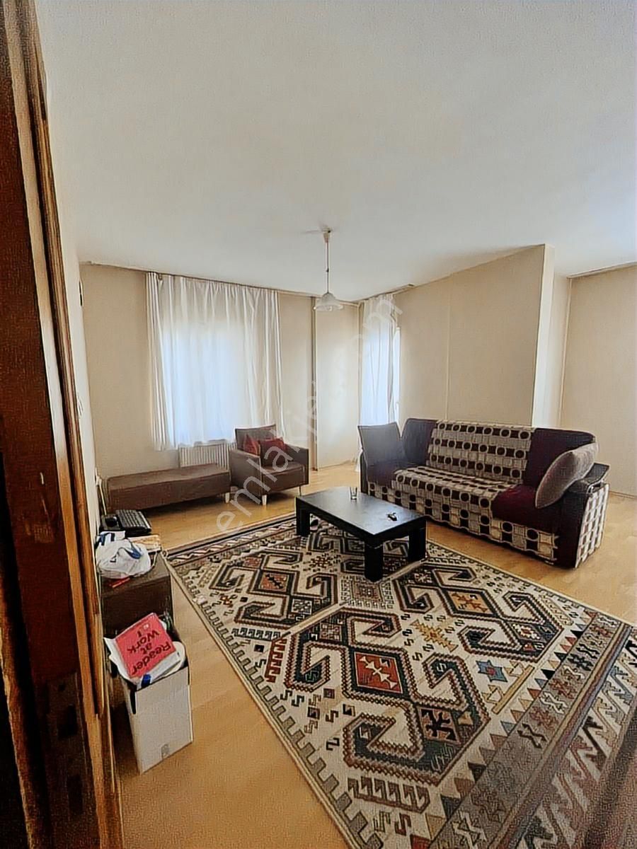 Muhittin Mahallesi'nde Kiralık 4+1 180m2 Ara Kat Daire - Görsel 34