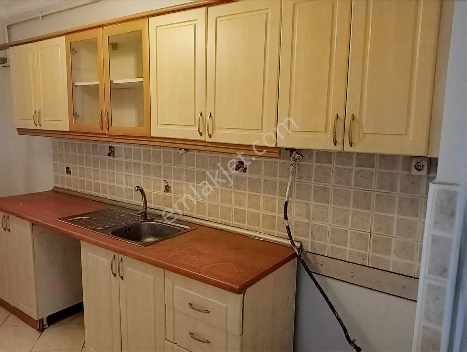 Esentepe Mahallesi Doruk Evler Sitesinde Kiralık 3+1 150m2 Daire - Görsel 16
