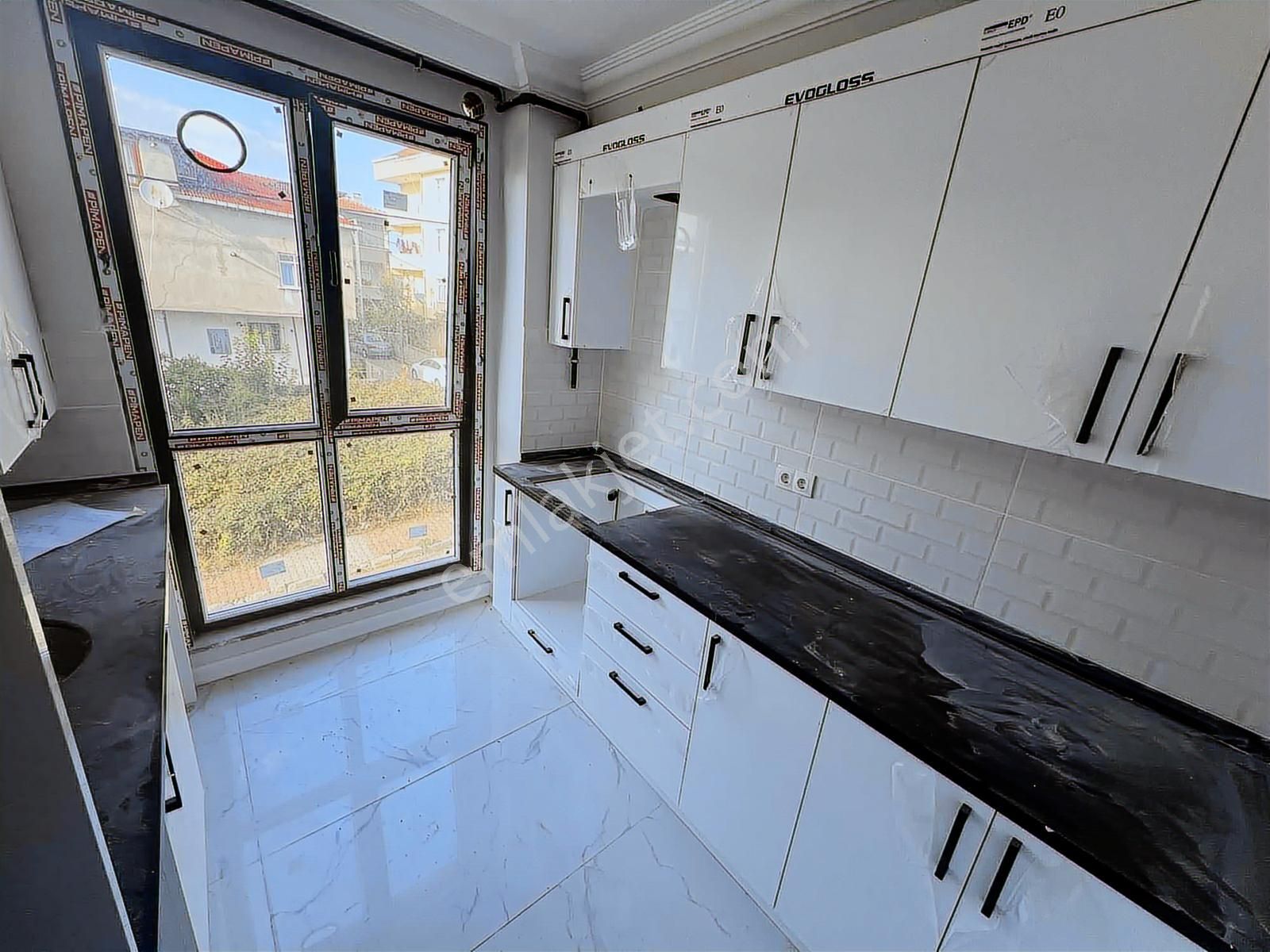 Ümraniye Huzur Mahallesi'nde 2 + 1 Sıfır İskanlı Daire - Görsel 5